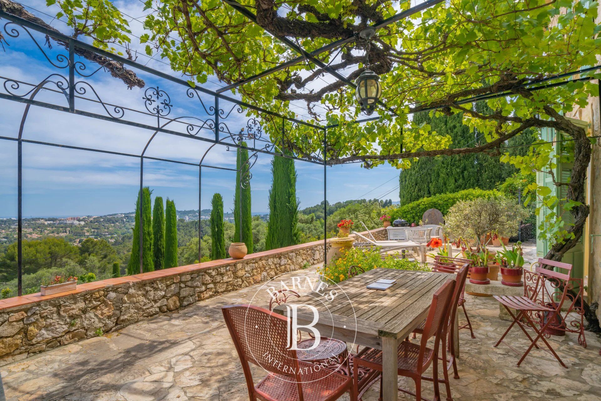 Kirevi Mougins - picture 9