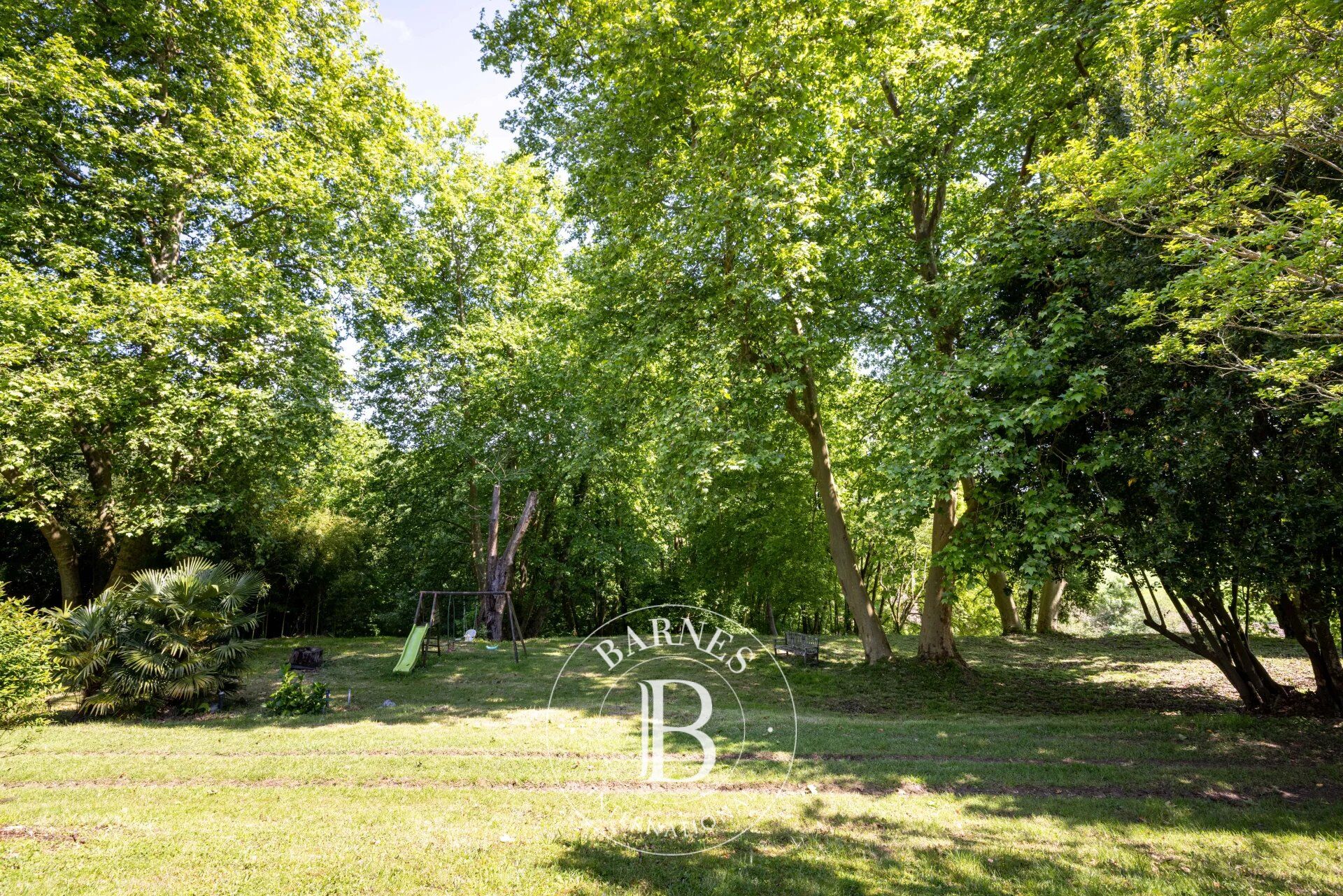 A 10 MINUTOS DE BIARRITZ, CASA FAMILIAR EN 2,6 HECTÁREAS - picture 2