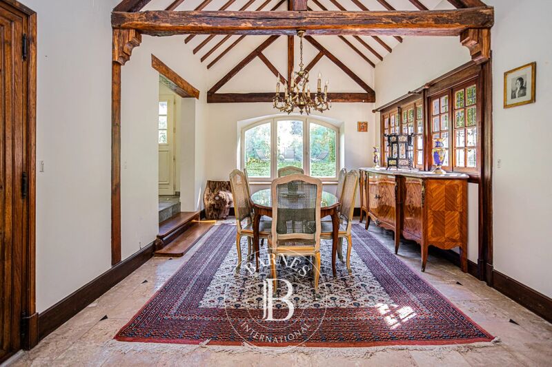 For Sale Property | Ladon - picture 1