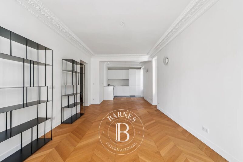 For Sale Apartment | Paris 7ème - picture 2