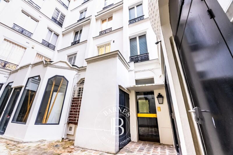 For Sale Apartment | Paris 8ème - picture 3