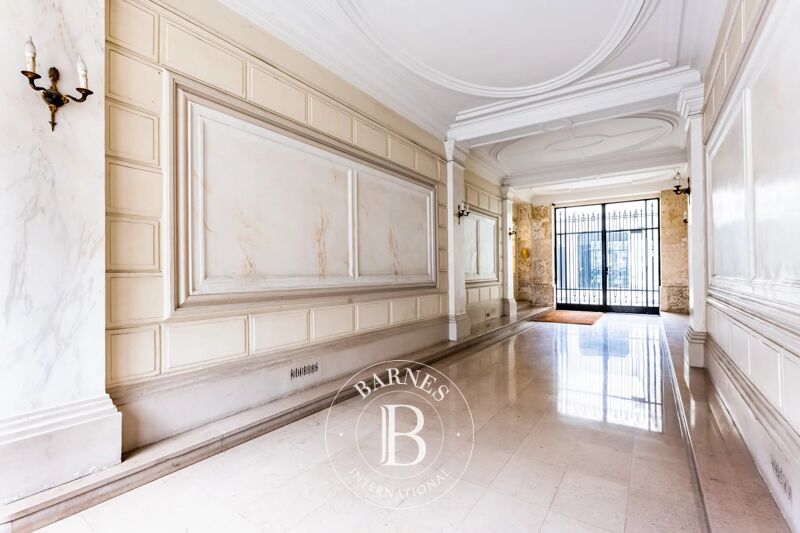 For Sale Apartment | Paris 8ème - picture 2