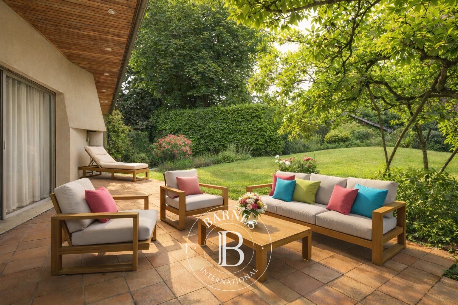 RUEIL-MALMAISON – BUZENVAL – MAISON D’ARCHITECTE AVEC GRAND JARDIN PAYSAGÉ DE 1 400M2 - picture 1