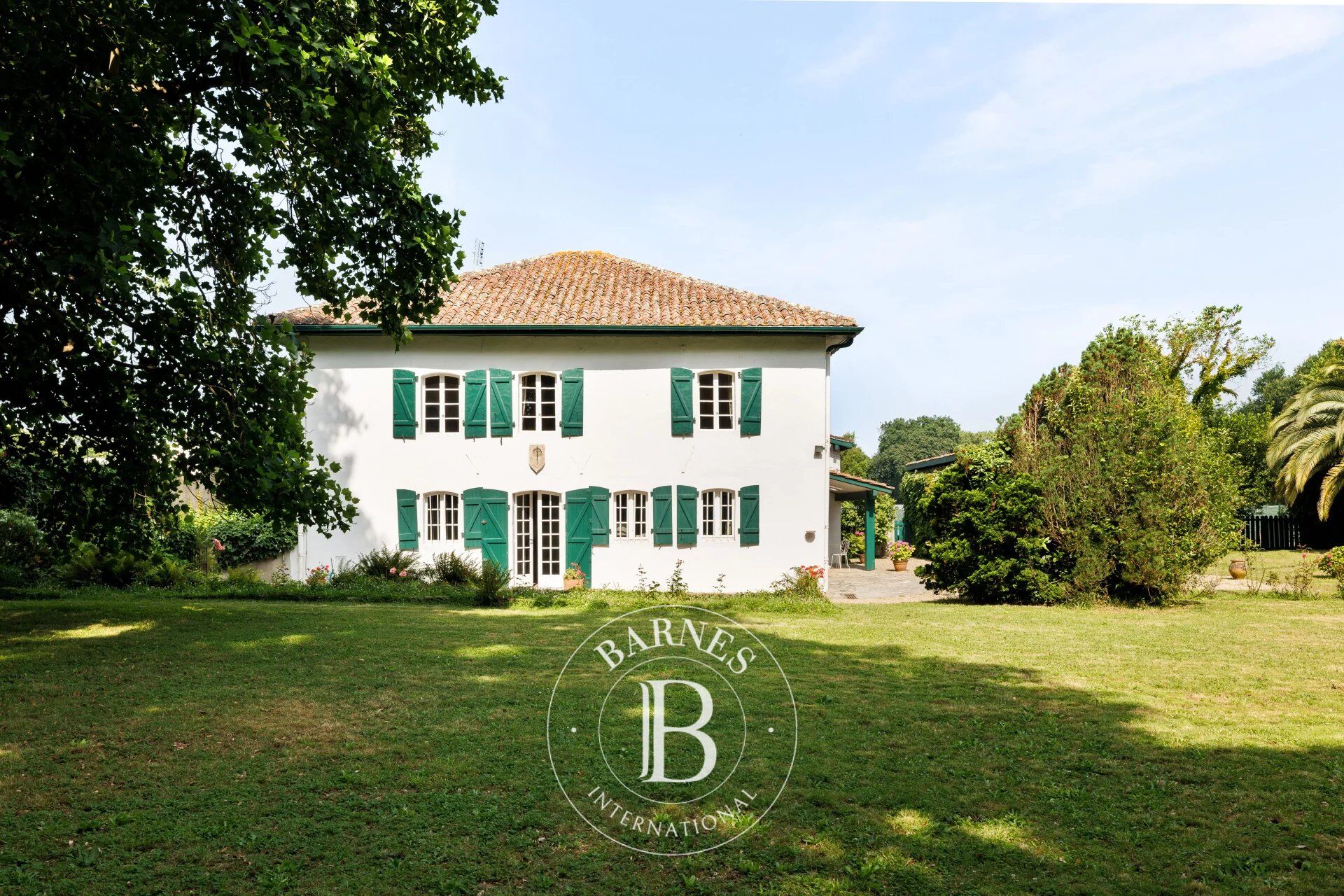 BAYONA, CASA VASCA EN PARCELA ARBOLADA DE 3.000 M² - picture 3