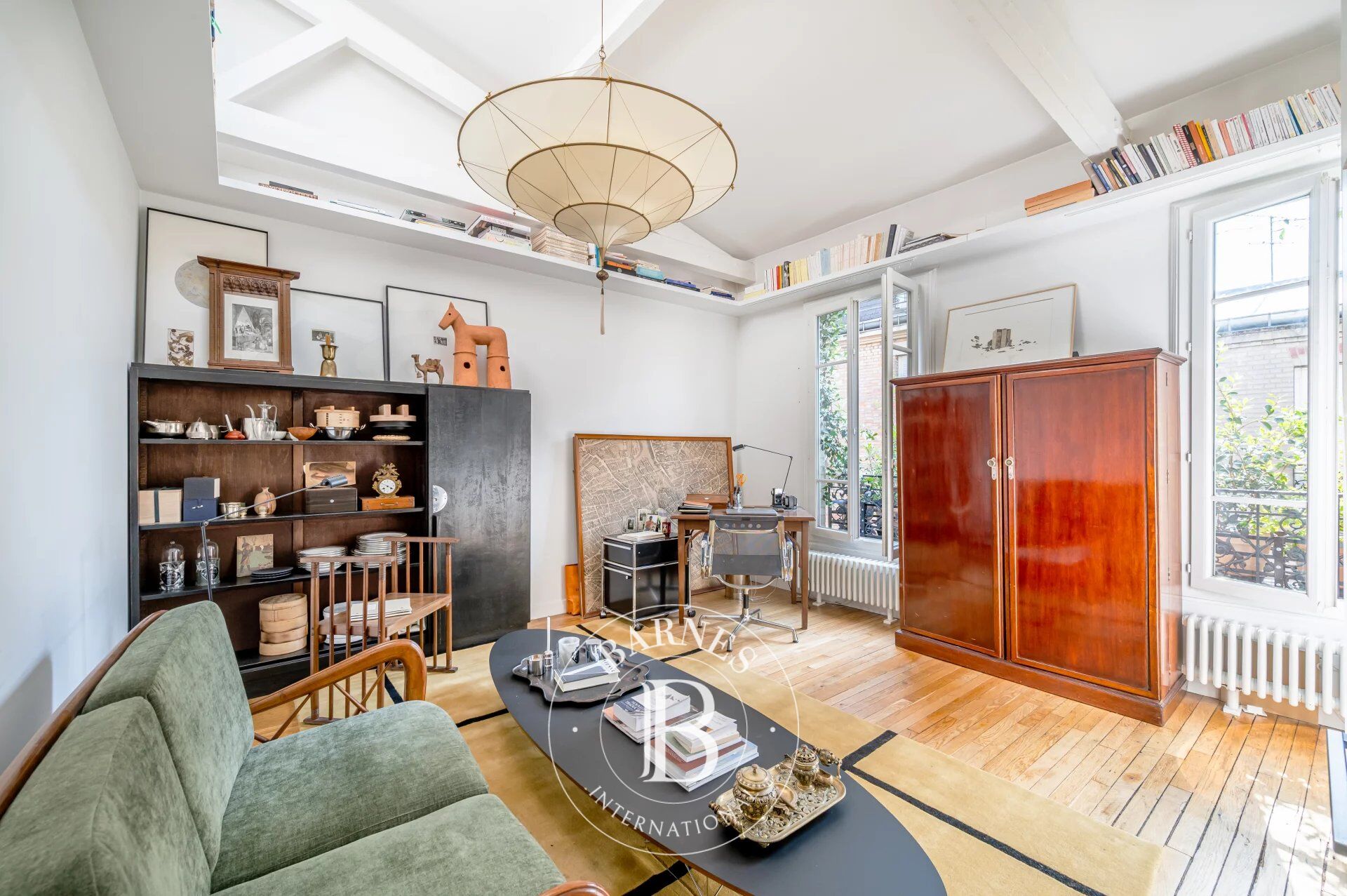 Sole agent - Neuilly-Mairie - Top floor - Period charm - 1-bed apartment - Atypical and charming - Close to shops and Metro line 1 - picture 3