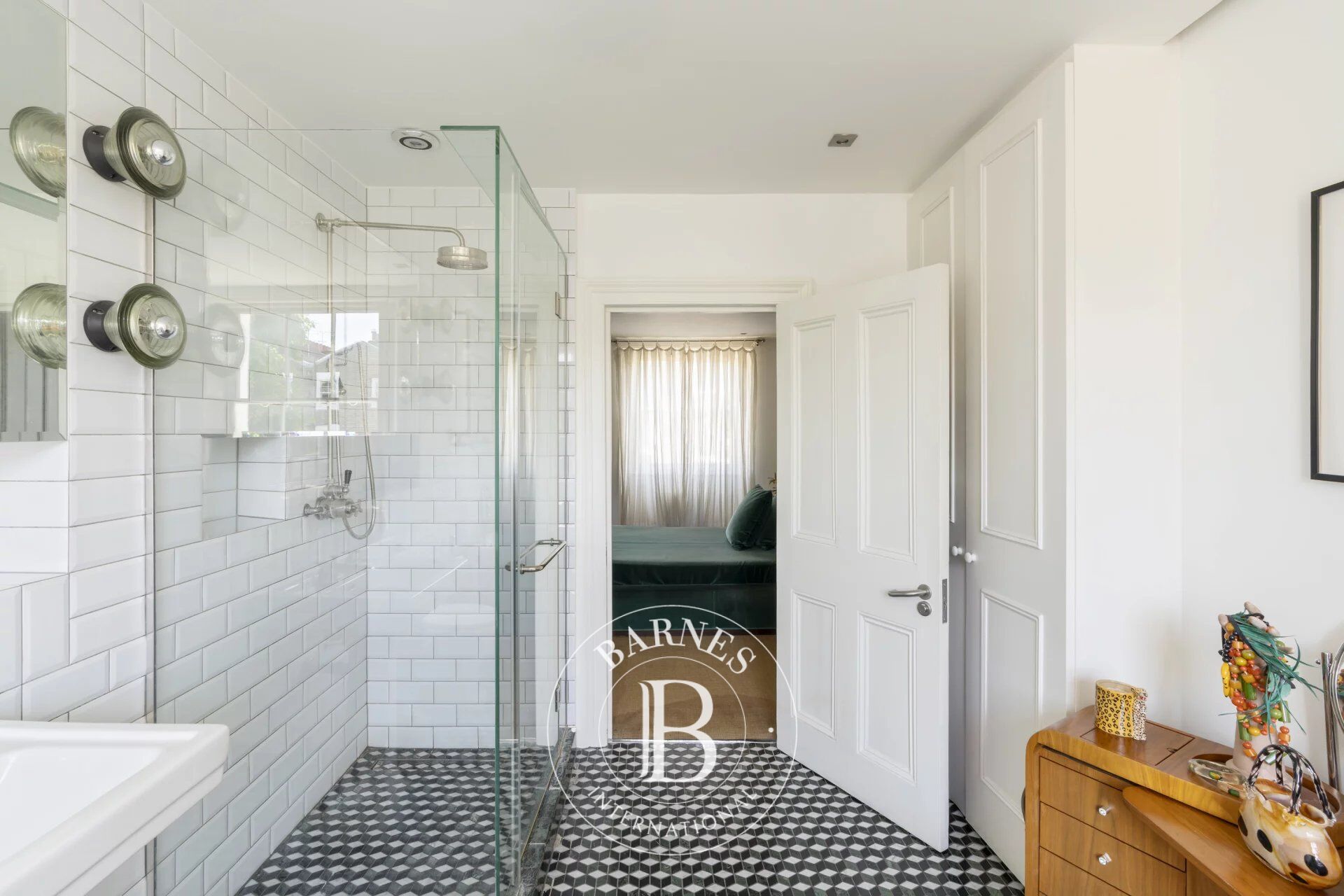 Ev London - picture 16