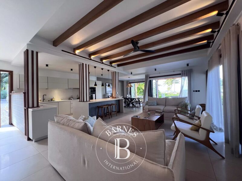 Venta, Villa Poste Lafayette - picture 1