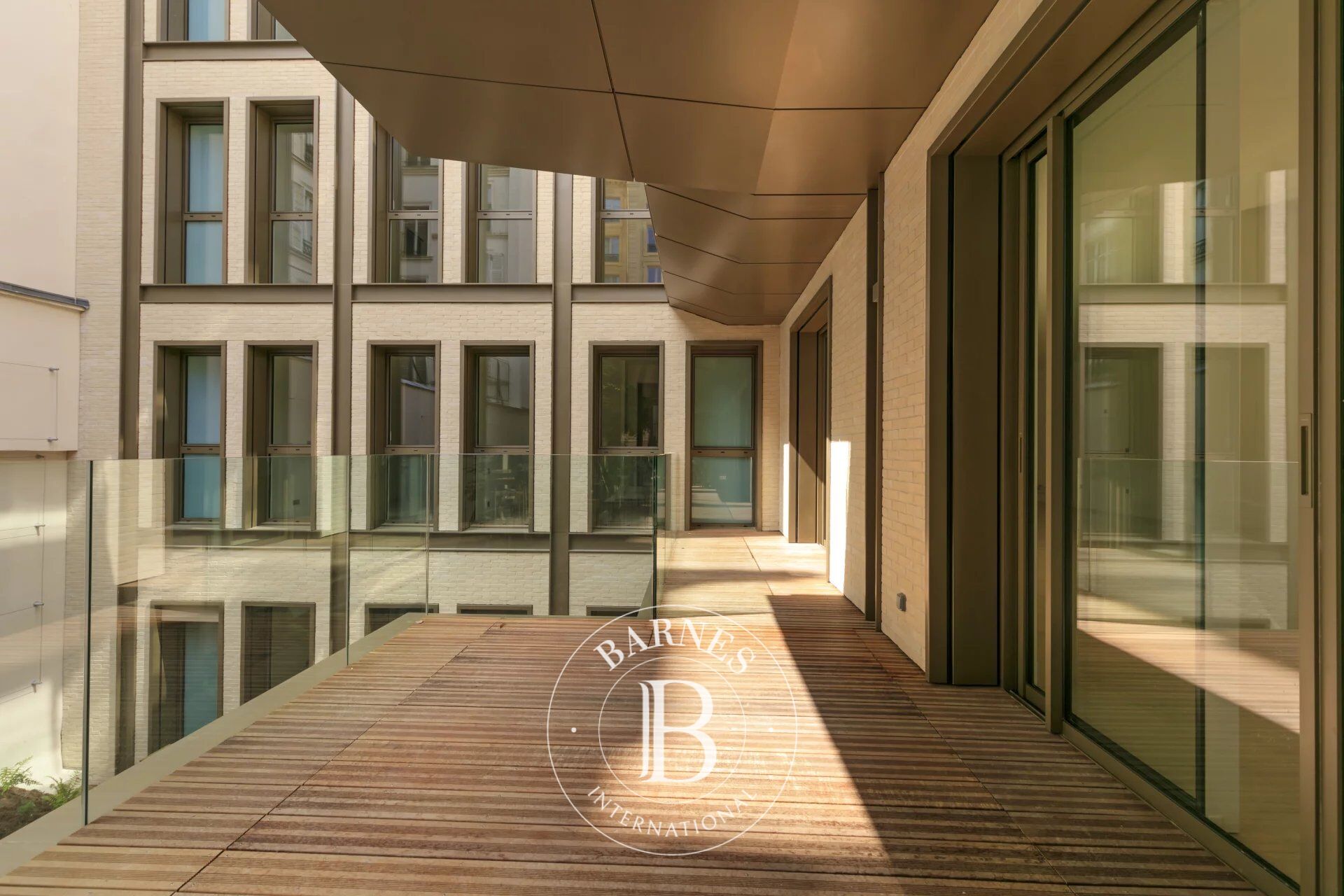 Wohnung Paris 8ème - picture 3