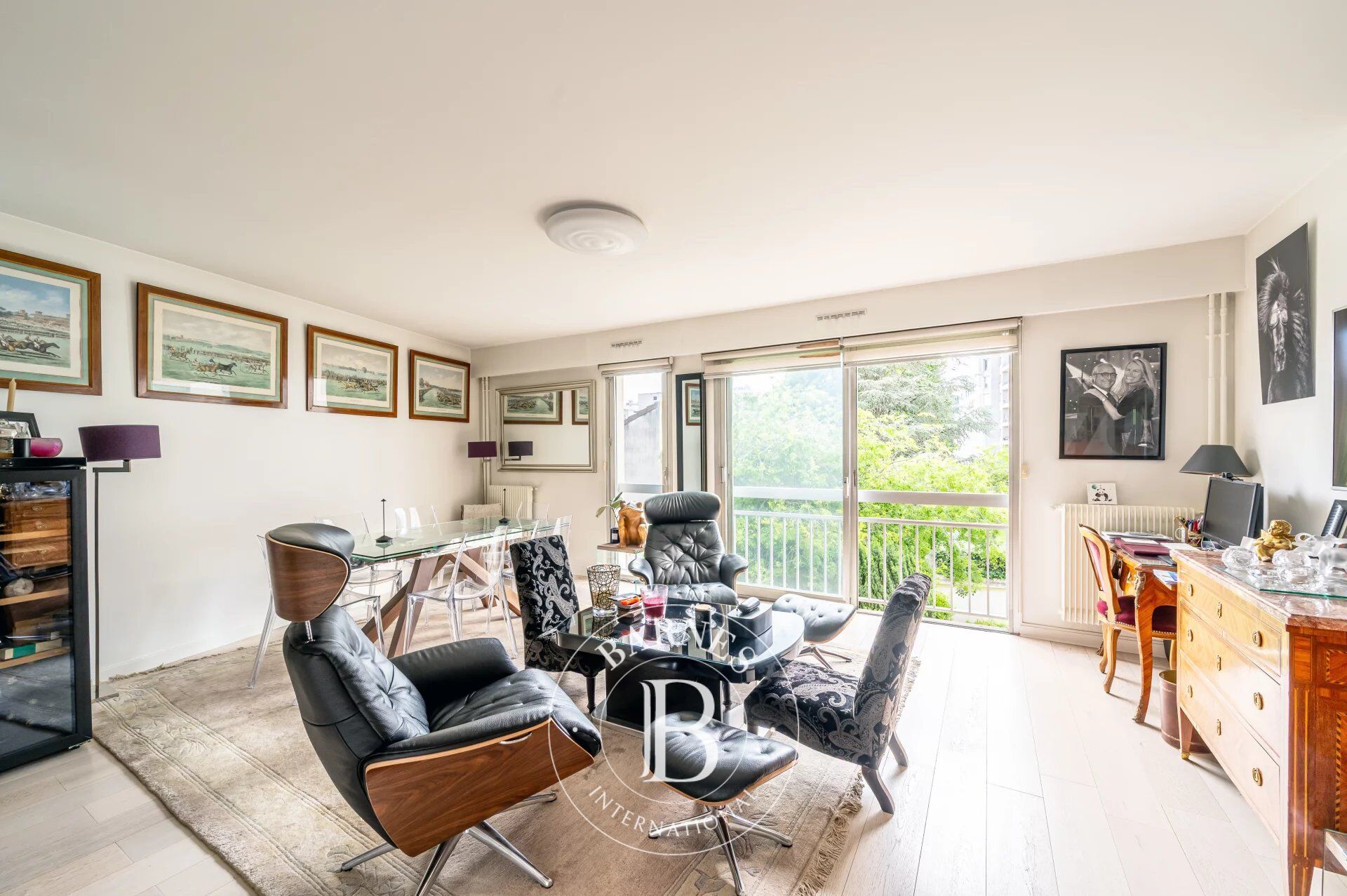 Apartment Neuilly-sur-Seine - picture 2