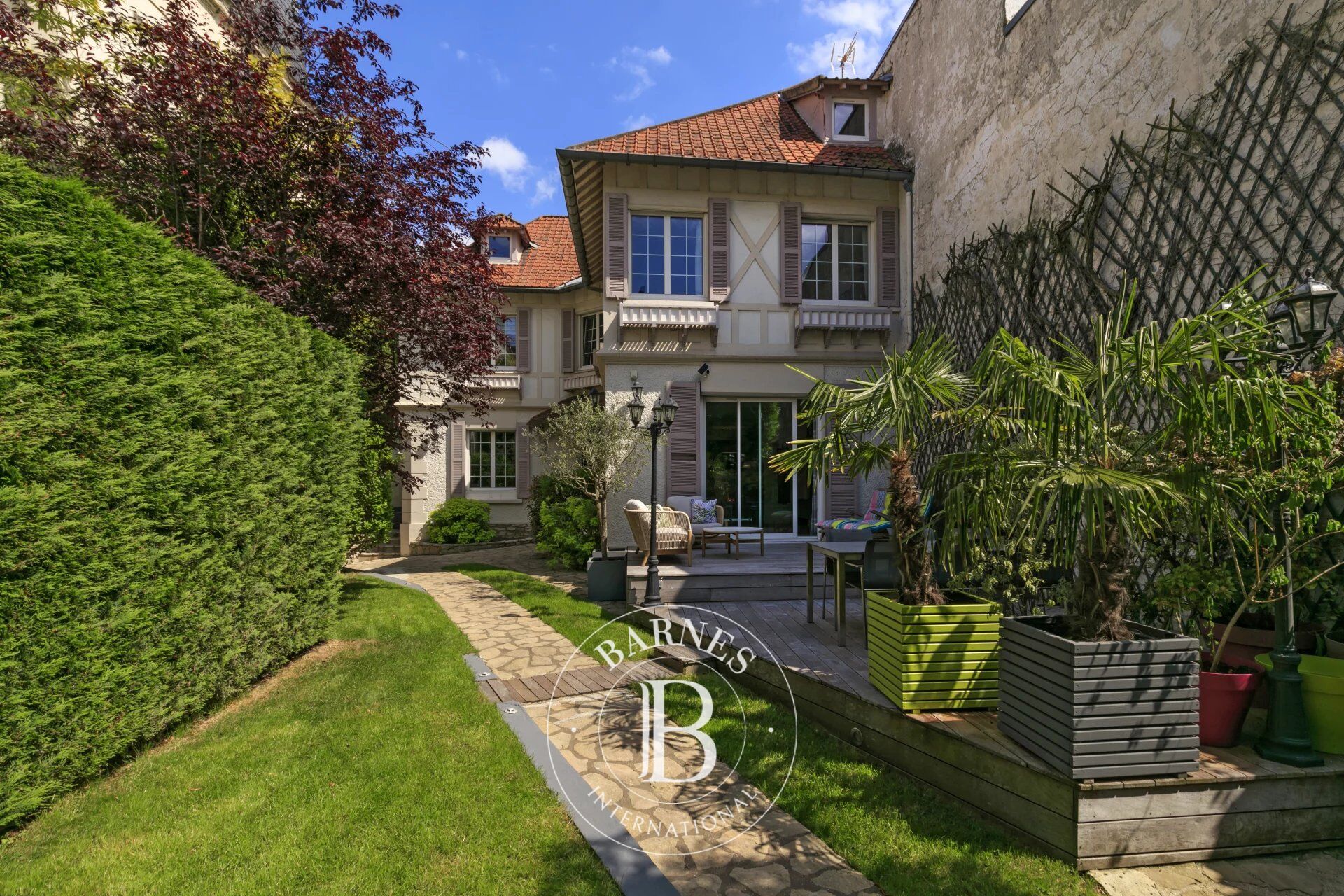 Haus Vincennes - picture 1