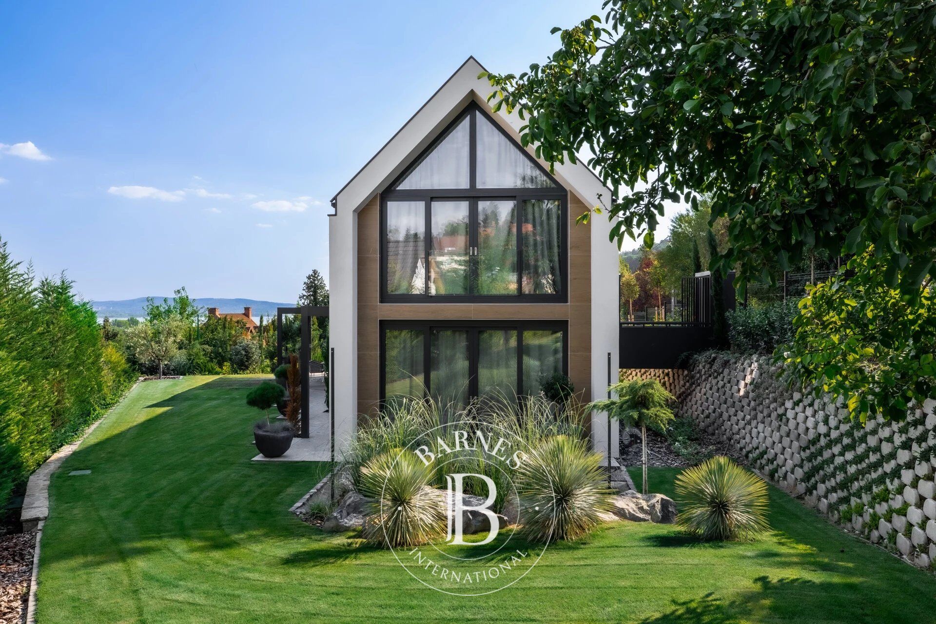 Villa Tihany - picture 2