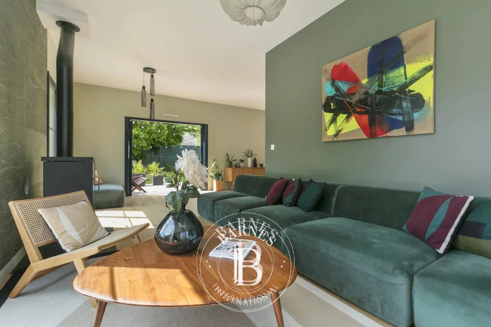 Le Mesnil-le-Roi – maison familiale neuve – 5 chambres – jardin exposé sud-ouest – en lisière de forêt - picture 1