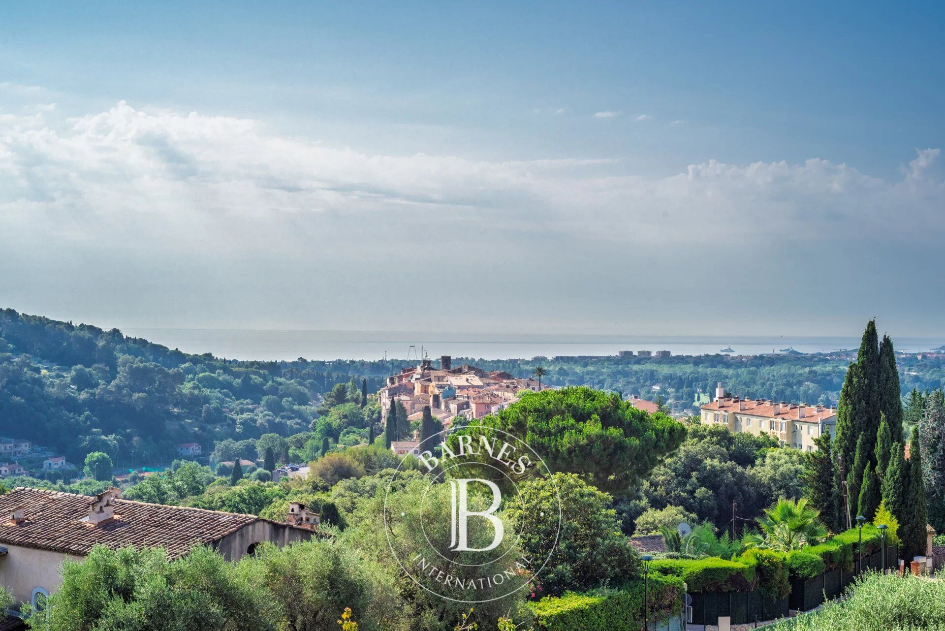 Walking distance from Biot - Stunning recent contemporary villa - Sea and village views - 6 bedrooms - picture 2