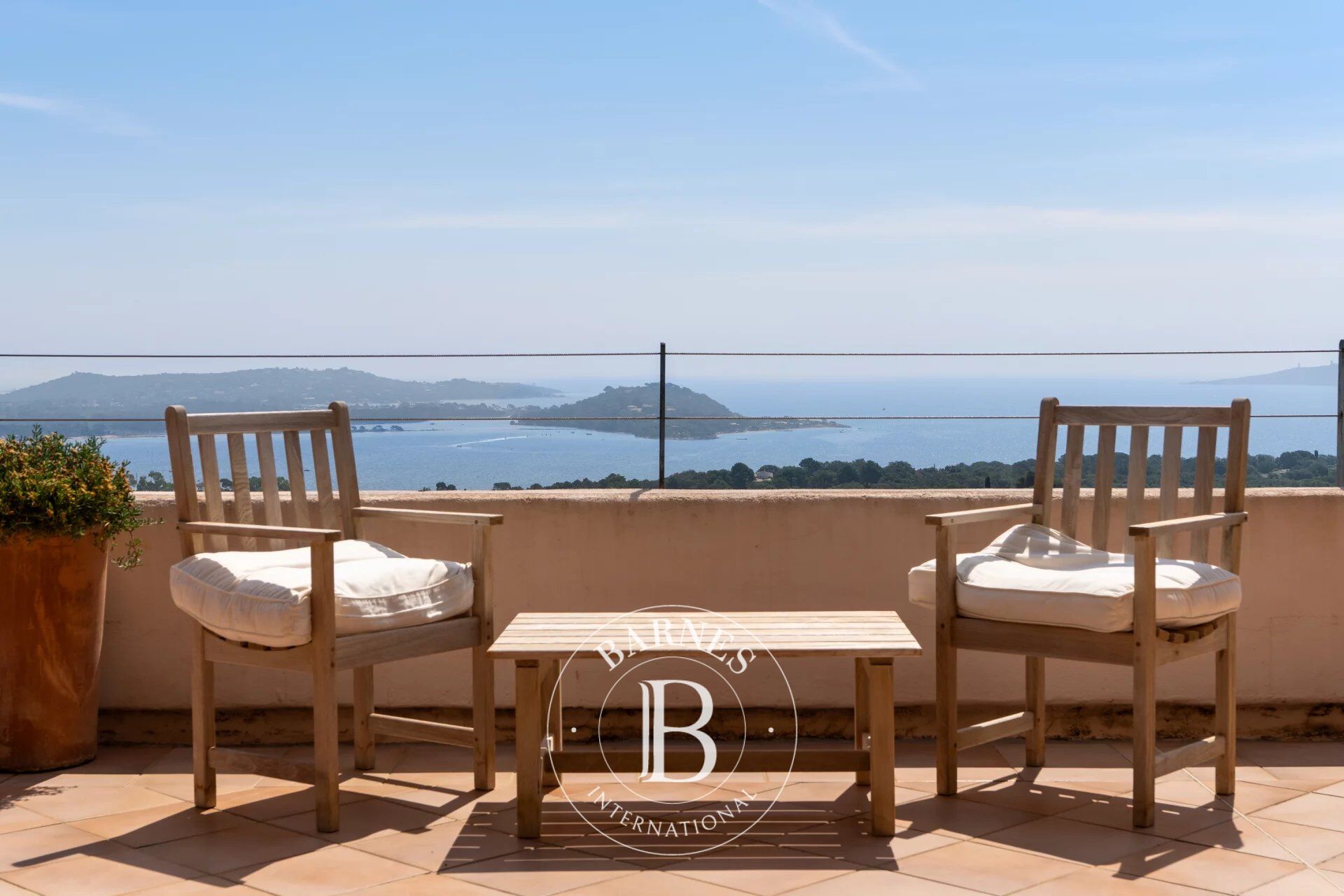 Exclusive, Porto-Vecchio,  Architect-Designed Villa, 7 Bedrooms, Pool, Sea View, close to the beach - picture 1