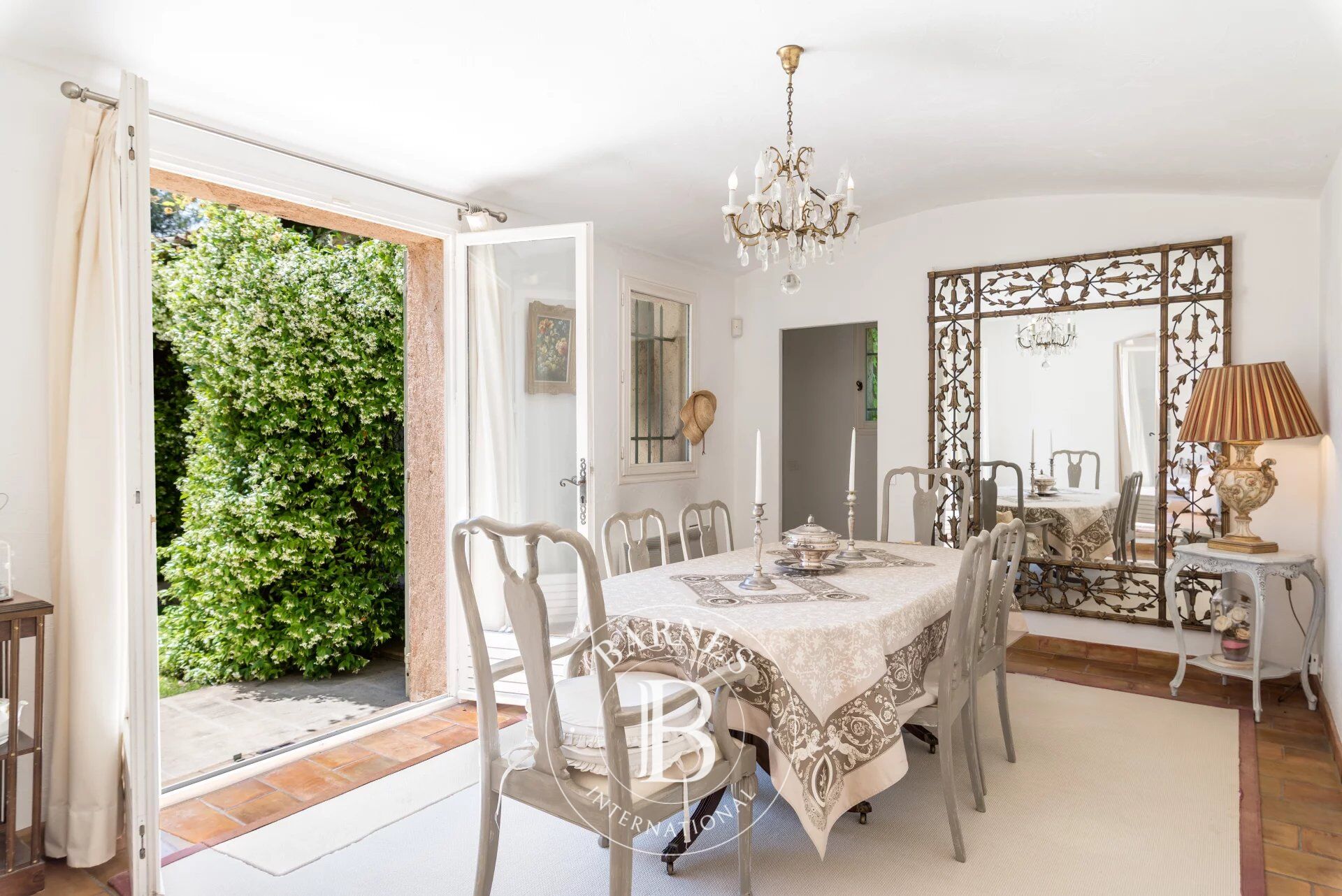 Villa Roquefort-les-Pins - picture 11