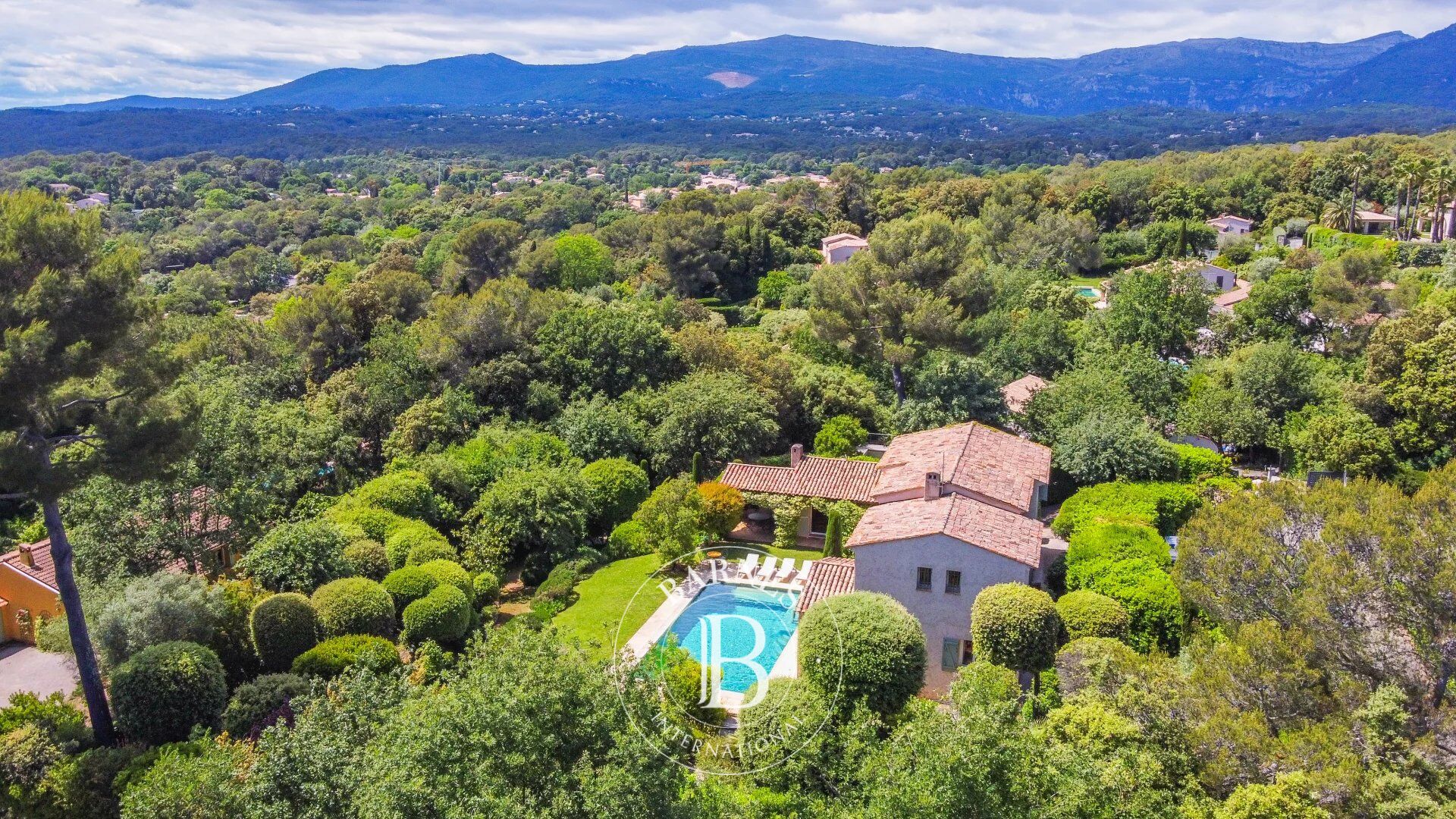 Villa Roquefort-les-Pins - picture 6