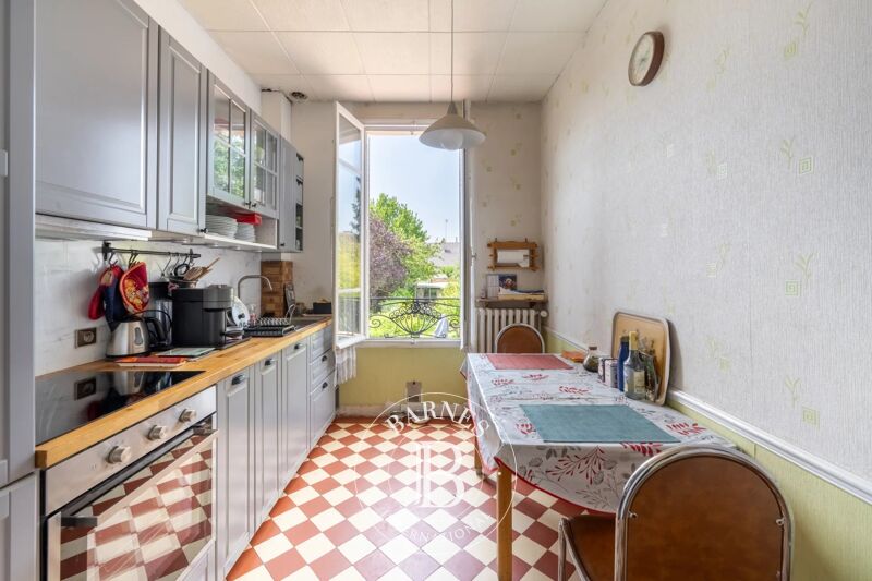 For Sale, House Le Chesnay - picture 3