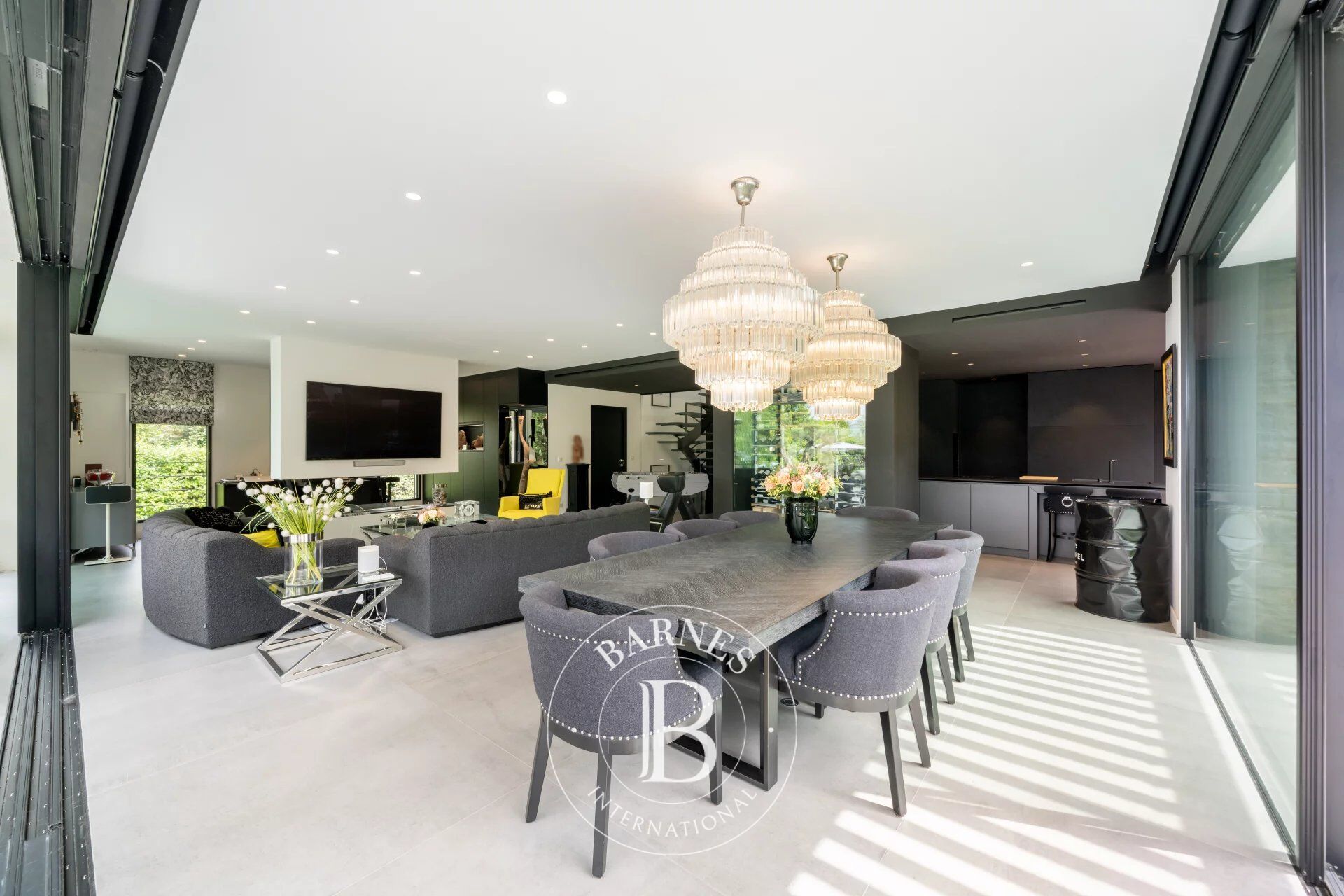 Ev Mougins - picture 4