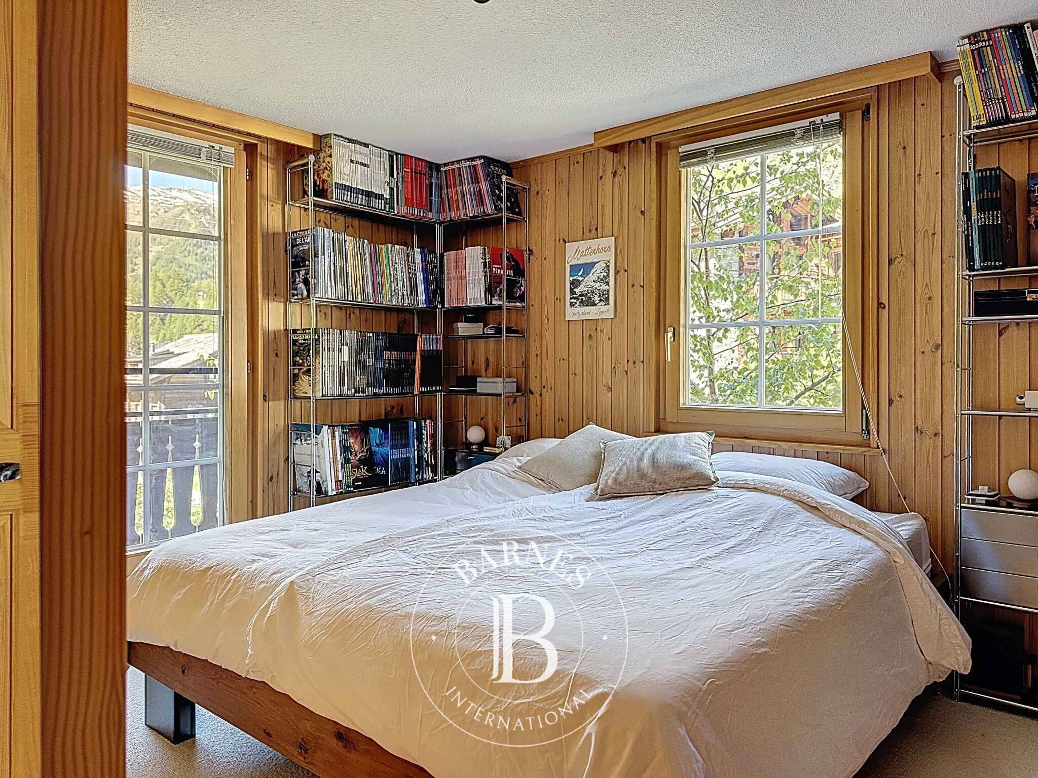 Appartement exclusif de quatre pièces avec vue imprenable sur le Cervin - au cœur de Zermatt - picture 3