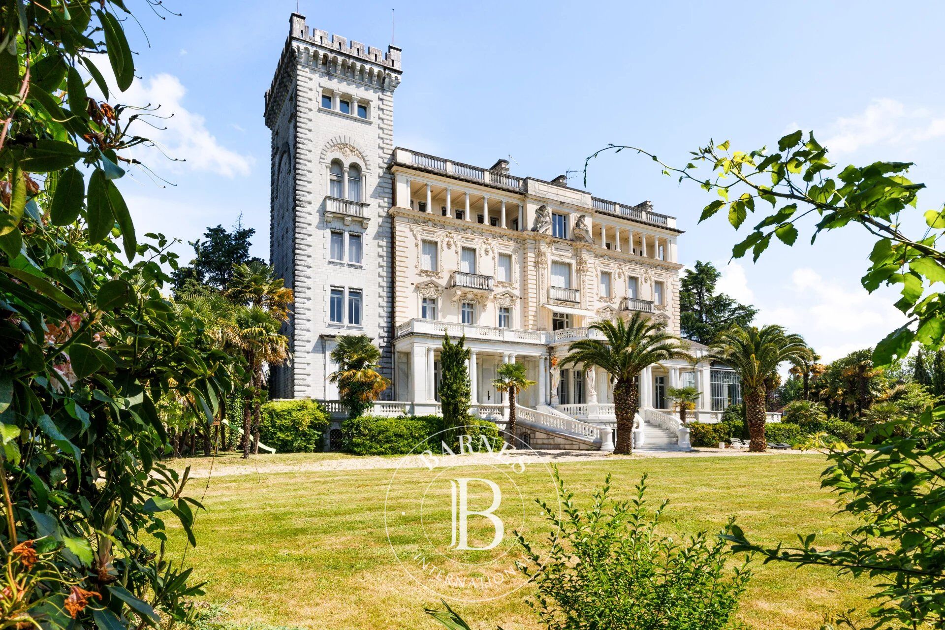 PAU, MAGNÍFICO APARTAMENTO DE 298 M², IMPRESIONANTES VISTAS A LOS PIRINEOS - picture 1