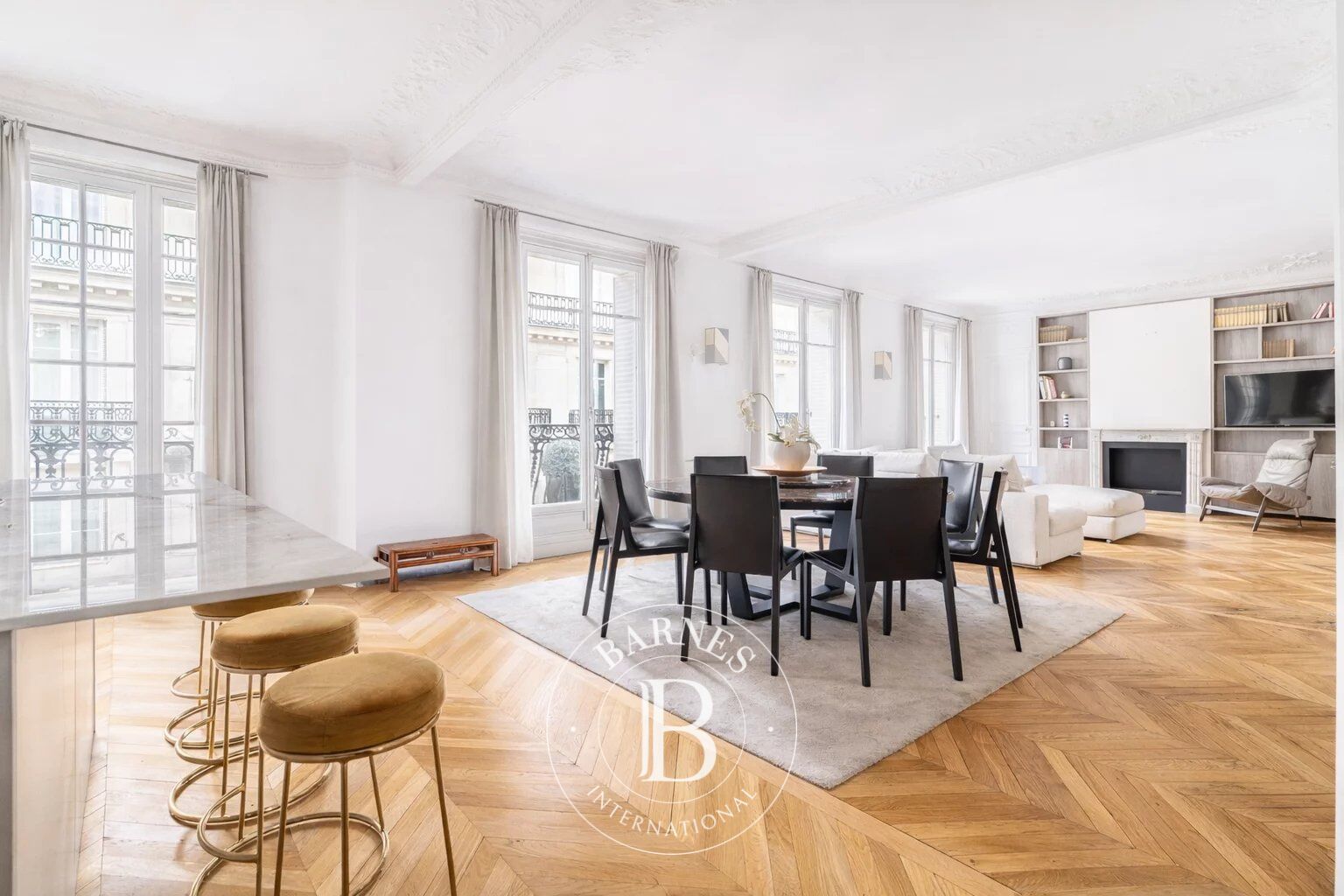 Paris 16 - Victor Hugo / Longchamp - 4th floor - 3 bedrooms and an office - picture 3