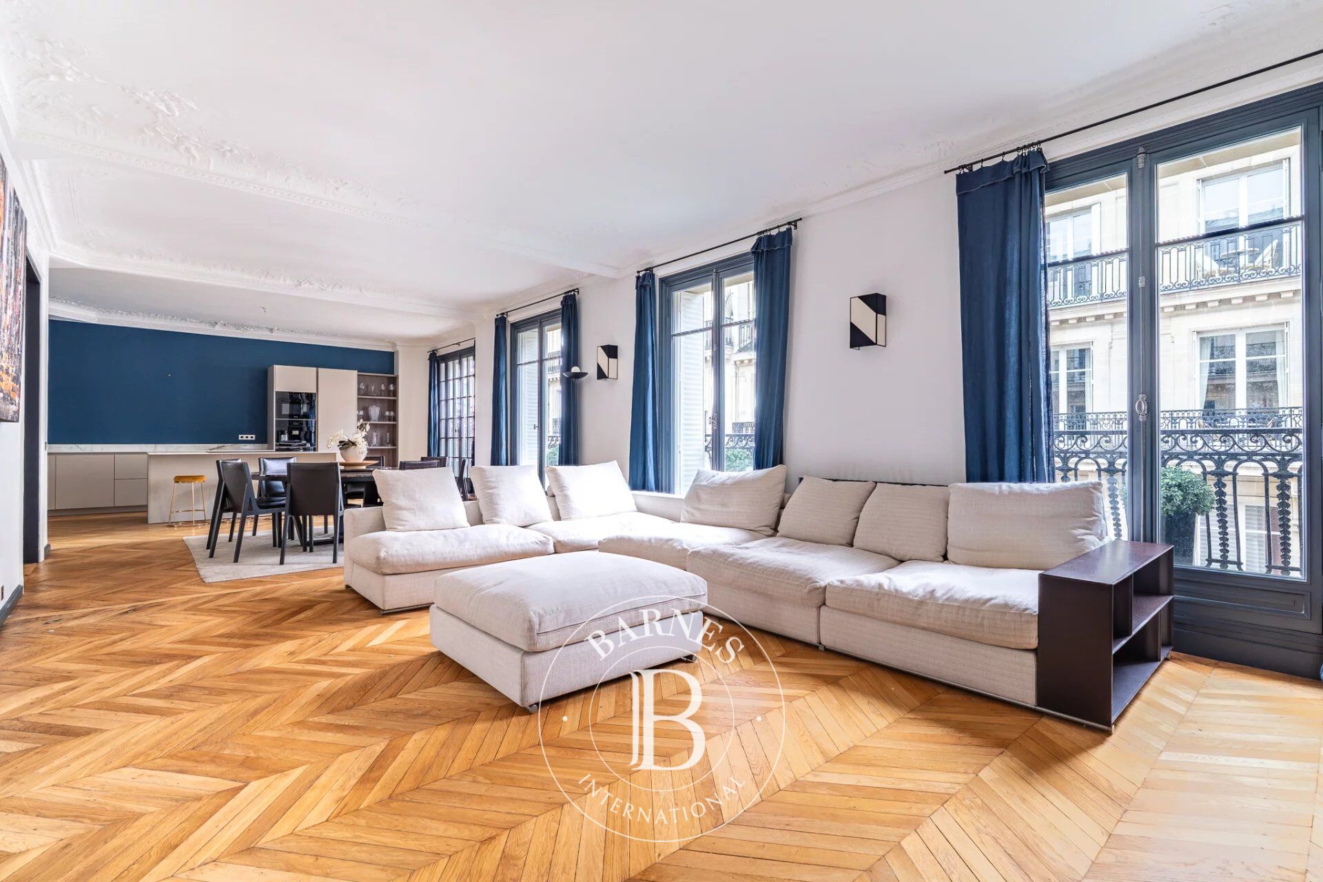 Paris 16 - Victor Hugo / Longchamp - 4ème étage - 3 chambres et un bureau - picture 2