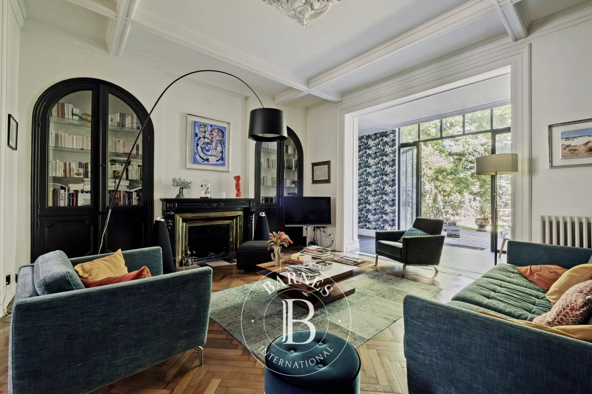 Bordeaux Saint-Seurin – Private Mansion 270 m² – Garden – Cellar - picture 1