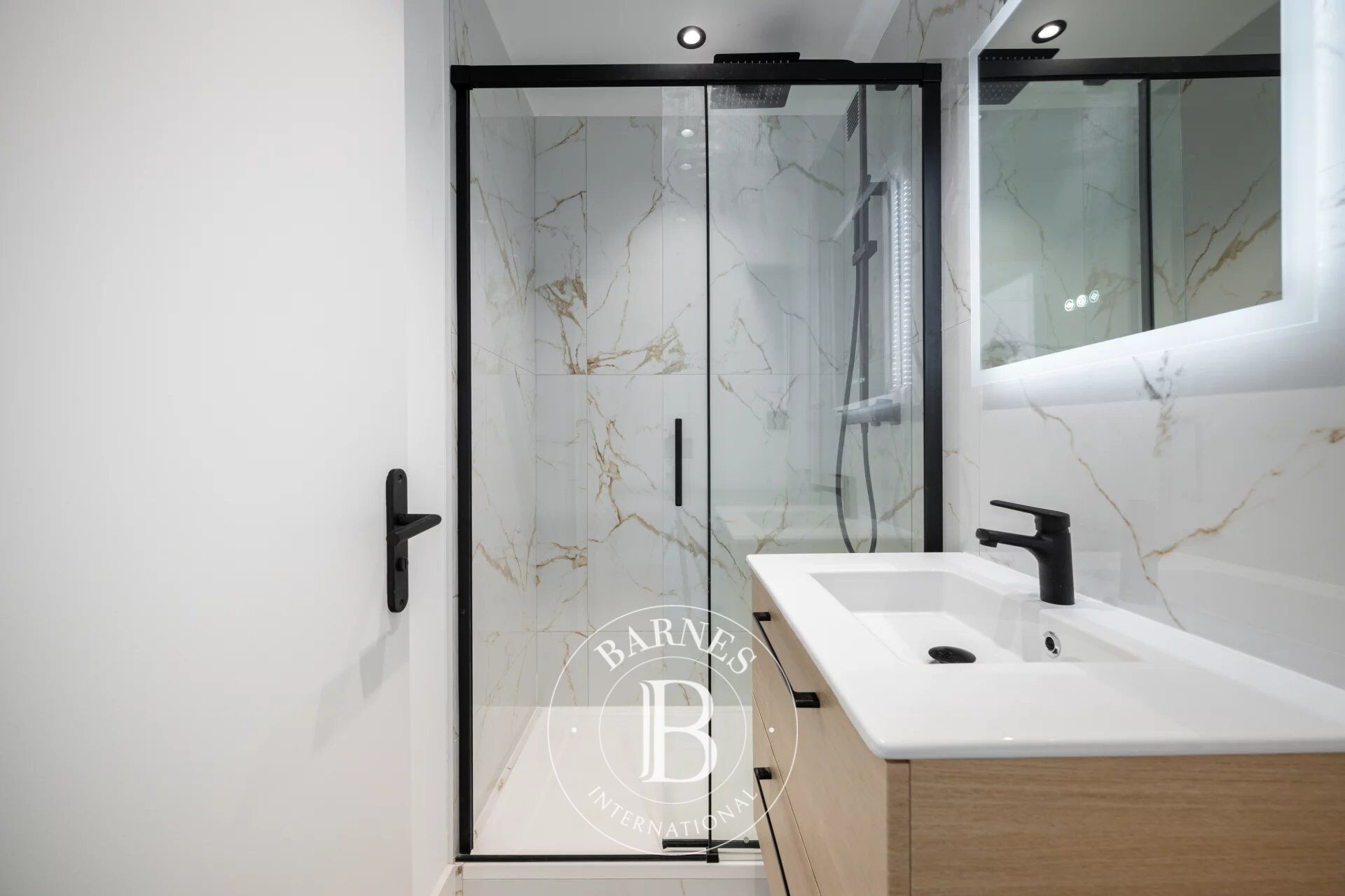 Daire Nice - picture 7