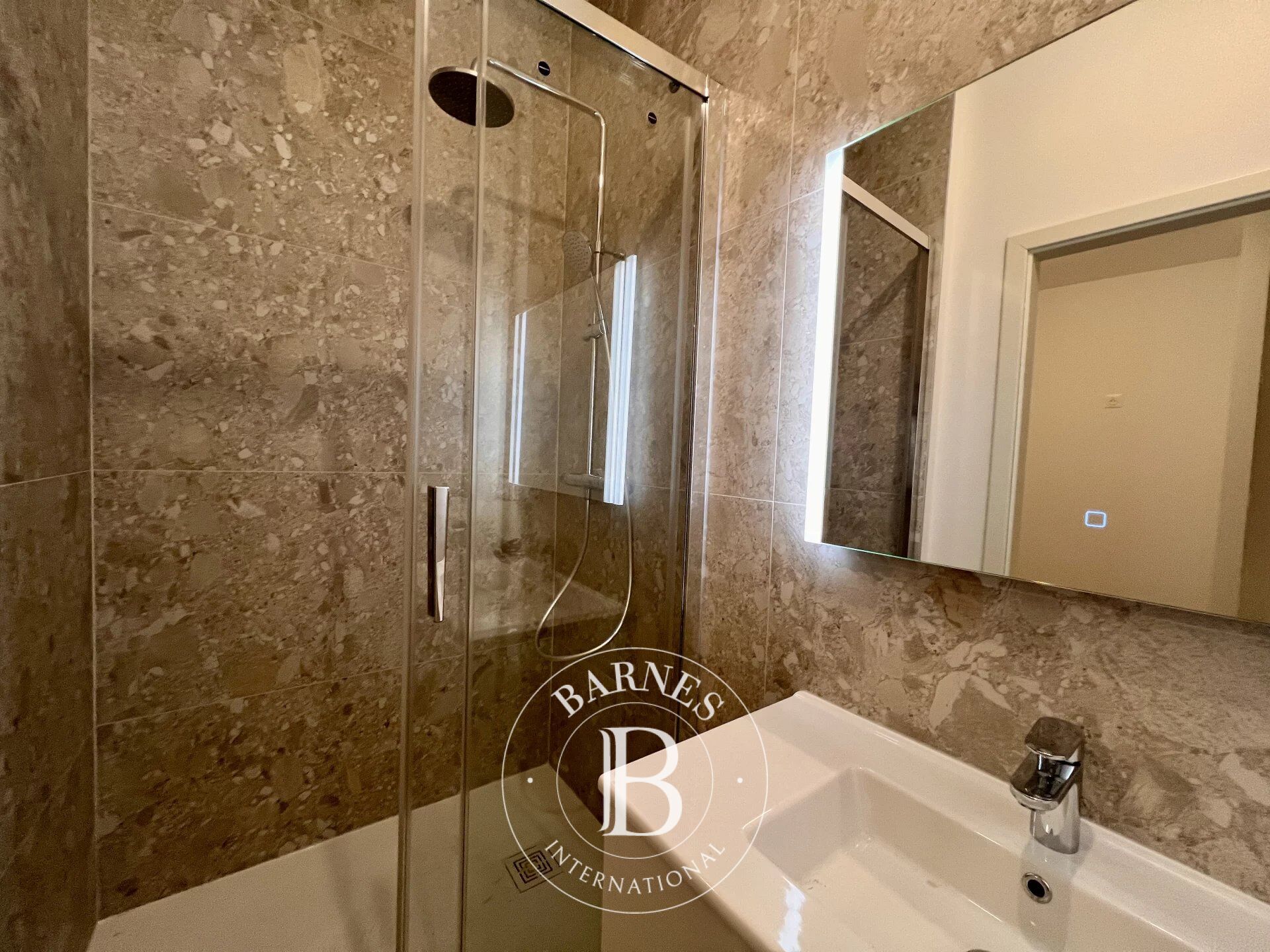 Beaune - Appartement neuf - immeuble historique - picture 3