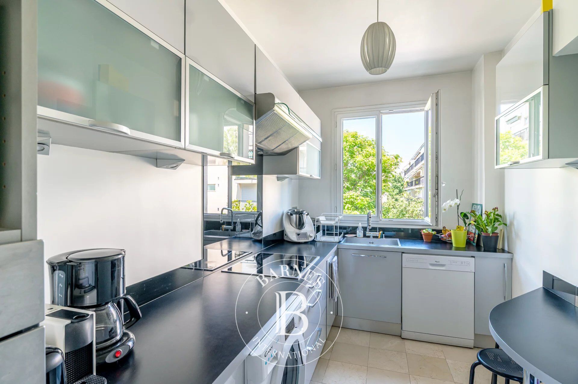 For Sale Apartment | Neuilly-sur-Seine - picture 7