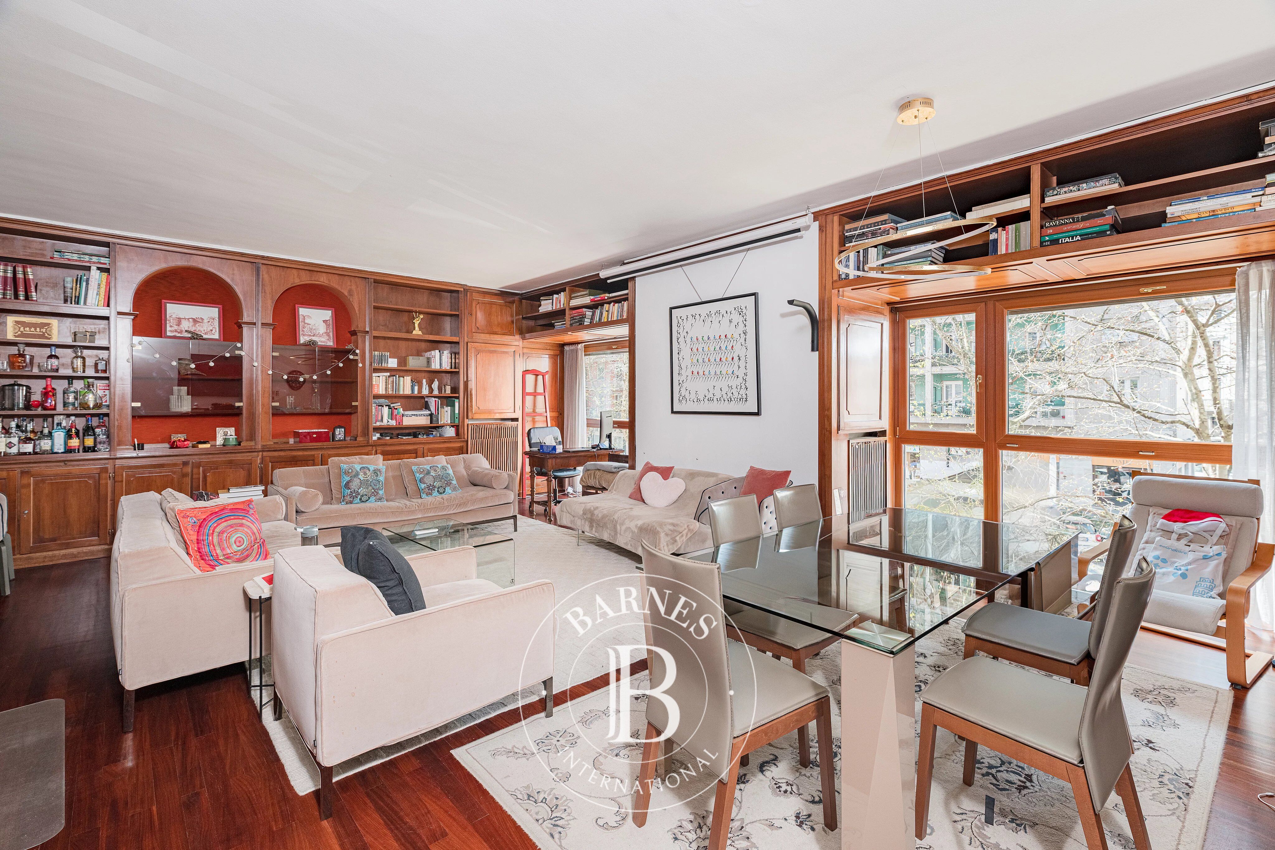 Elegant Apartment with Large Terrace in Via Ruggero di Lauria – To Be Renovated - picture 1