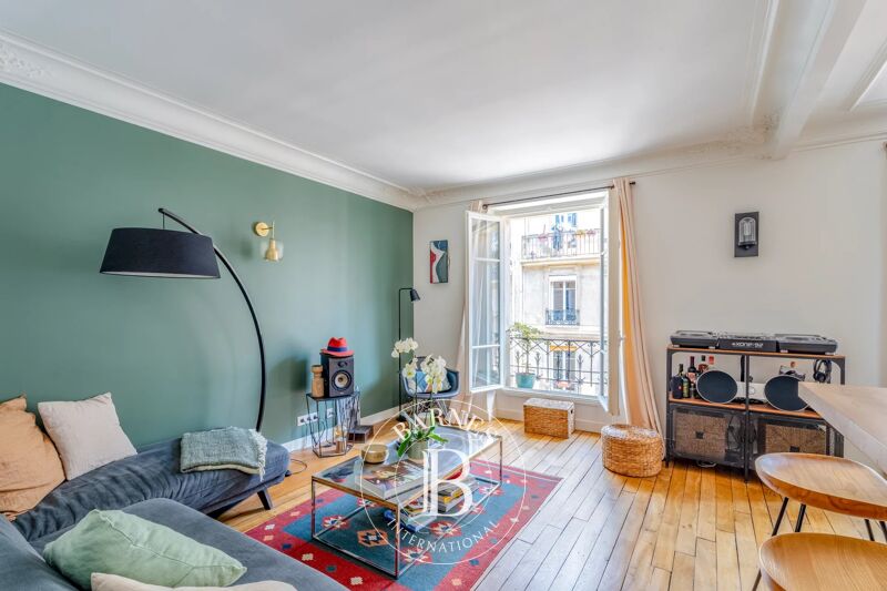 Sold, Apartment Paris 18ème - picture 3