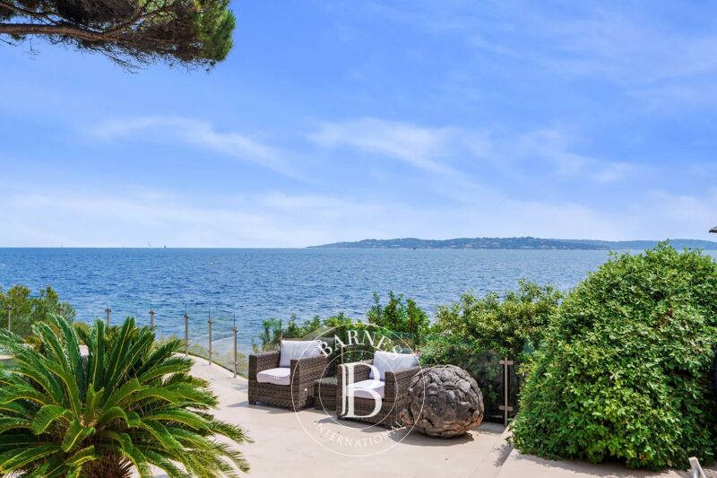 SAISONVERMIETUNG -  SAINTE-MAXIME - POINTE DES SARDINAUX - FUSS IM WASSER - SCHWIMMBAD