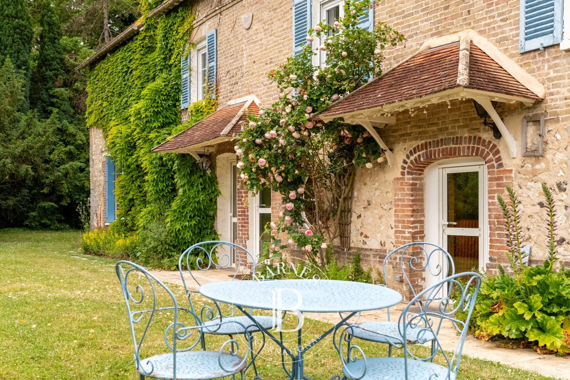 Les Andelys - House on the banks of the Seine - picture 1