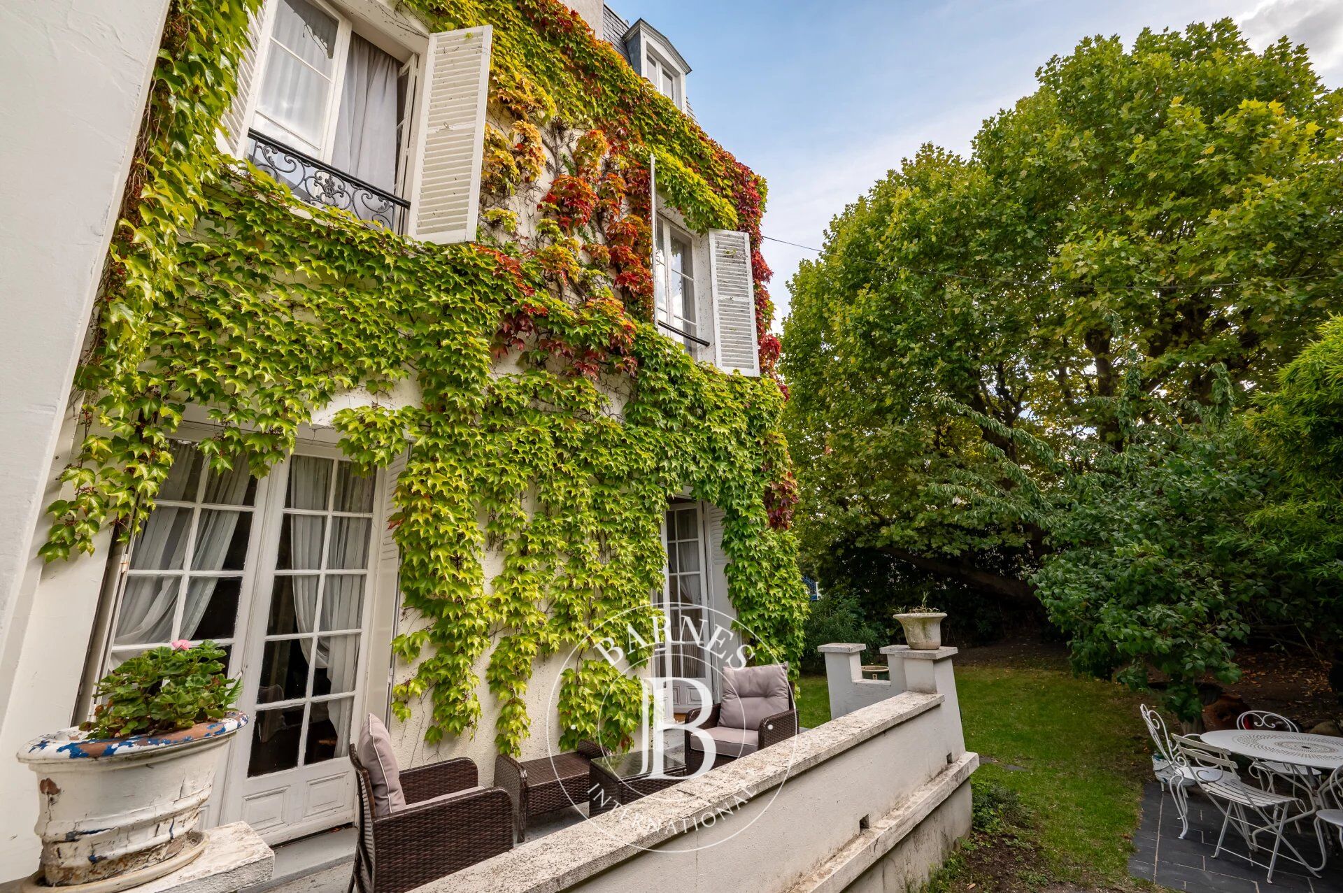 ASNIÈRES / FLACHAT BÉCON - MAISON BOURGEOISE AVEC 6 CHAMBRES ET JARDIN - picture 2