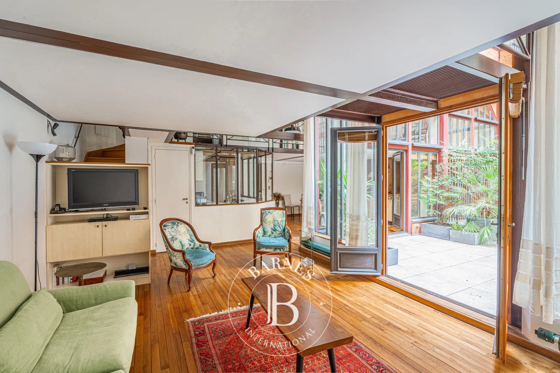 Paris 17 - Duplex loft in a quiet private courtyard - Eiffel style - picture 2