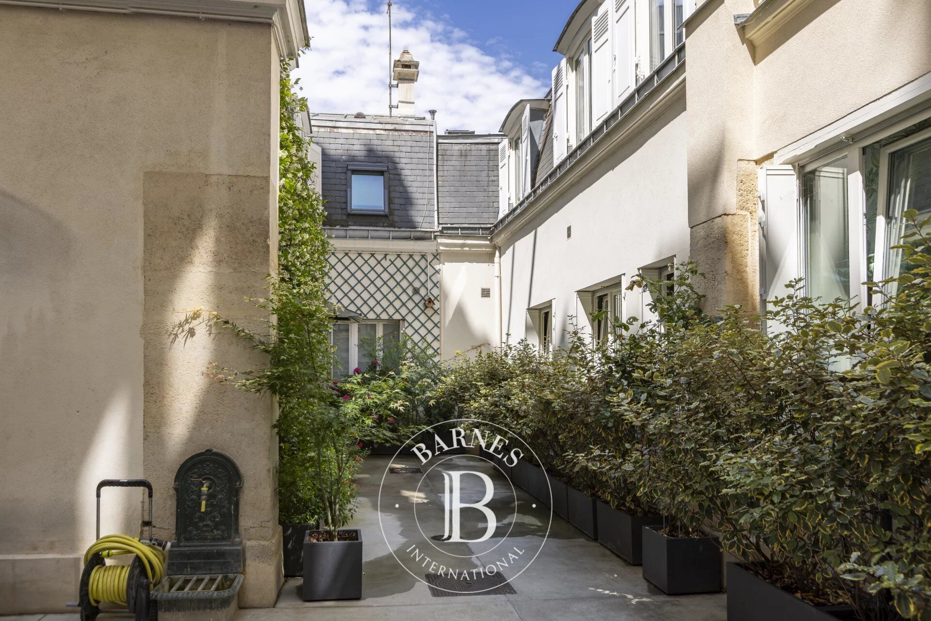 Paris 7 – Townhouse – Breteuil – Charm – 4 Bedrooms - picture 2