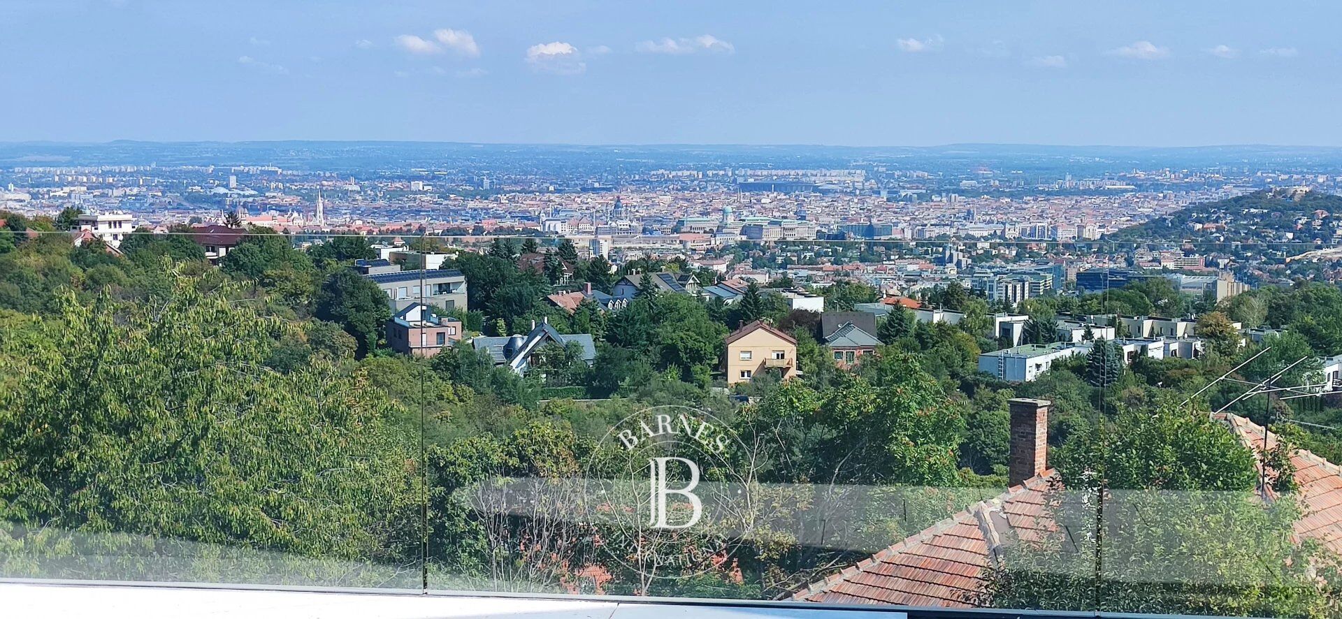 Villa Budapest XII. kerülete - picture 1