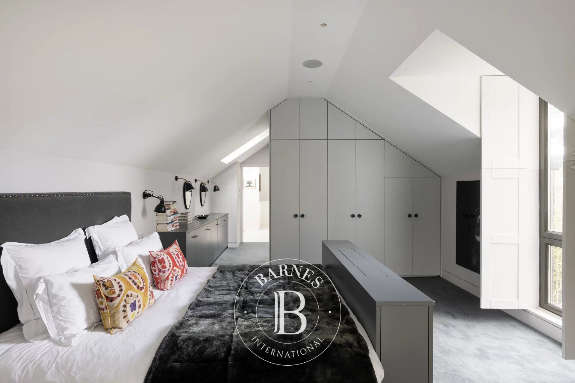 Ev London - picture 10