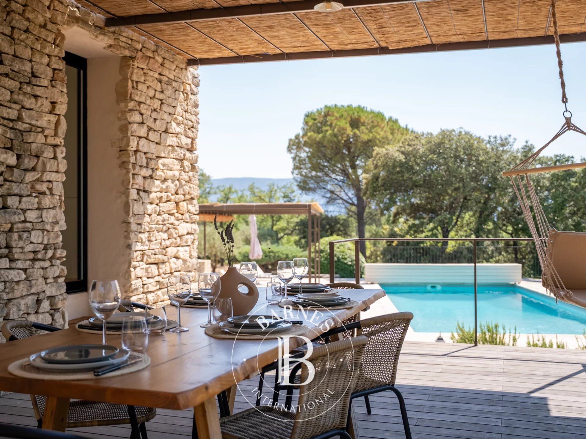 GORDES - STONE HOUSE - 4 BEDROOMS AND A STUDIO - POOL WITH VIEW ON THE LUBERON - picture 1
