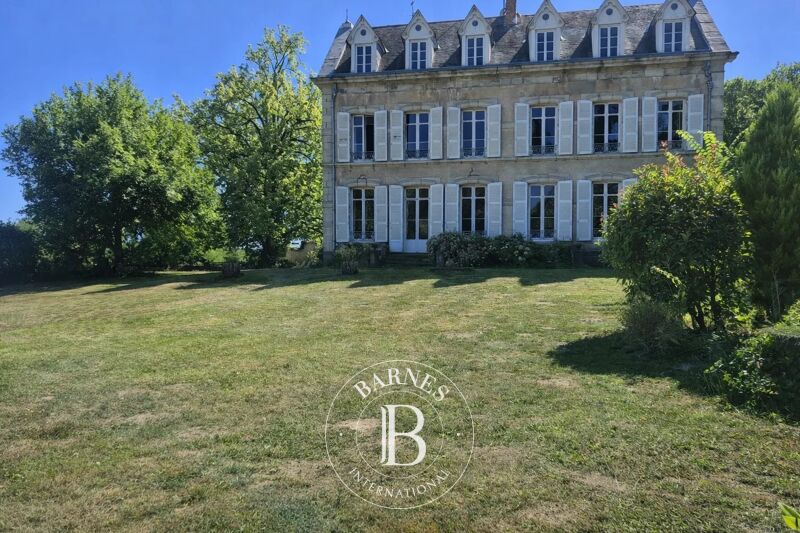 For Sale Property | Néronde-sur-Dore - picture 2