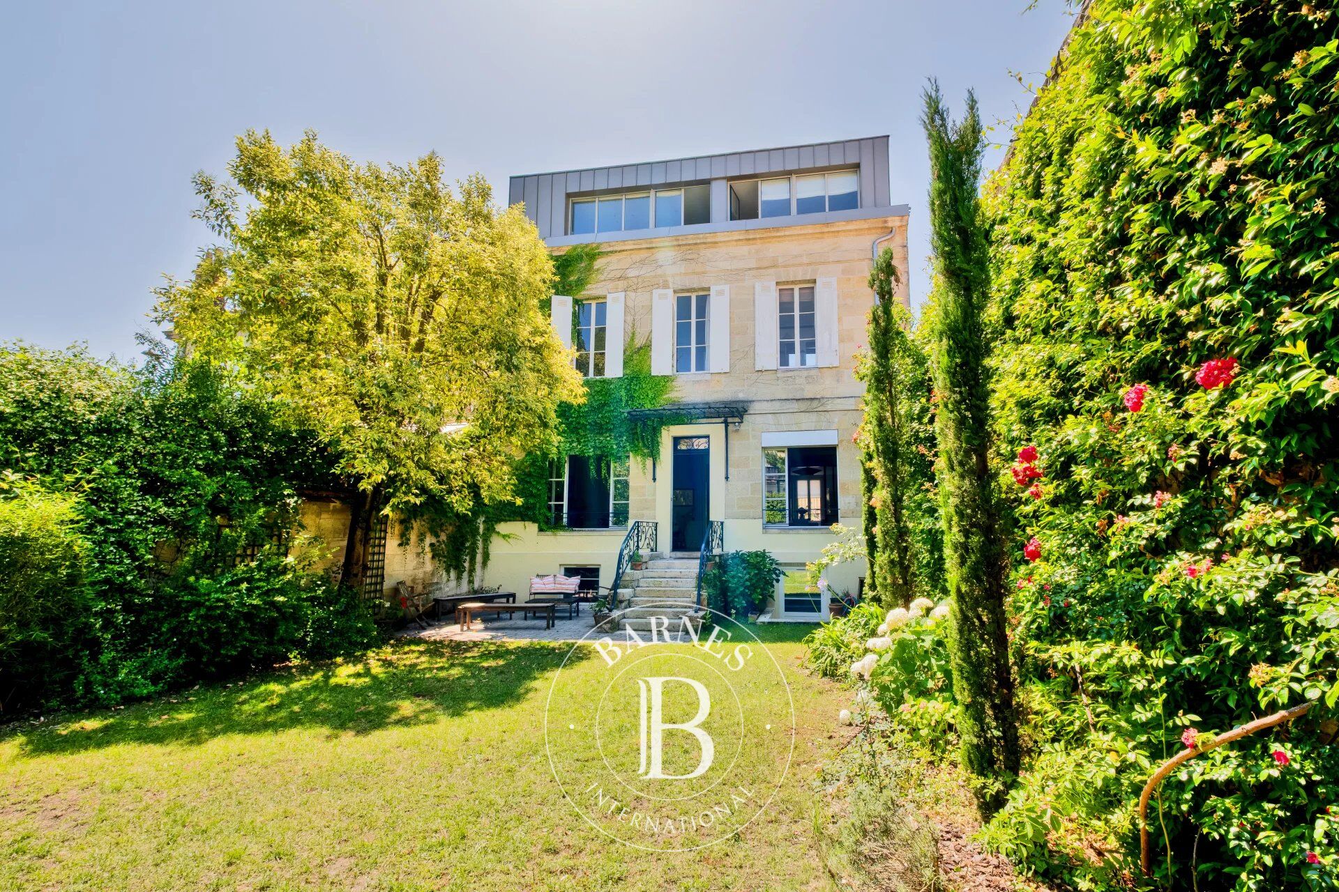 Bordeaux Labottière – 315 m² Stone House – 143 m² Outbuilding – Indoor Pool – 60 m² Garage - picture 1