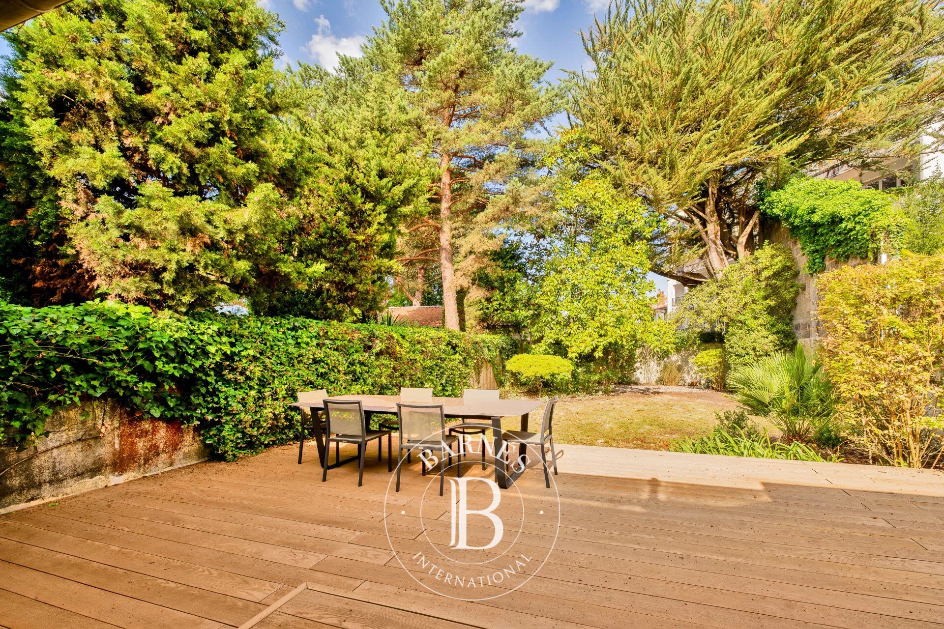 Casa Bordeaux - picture 1