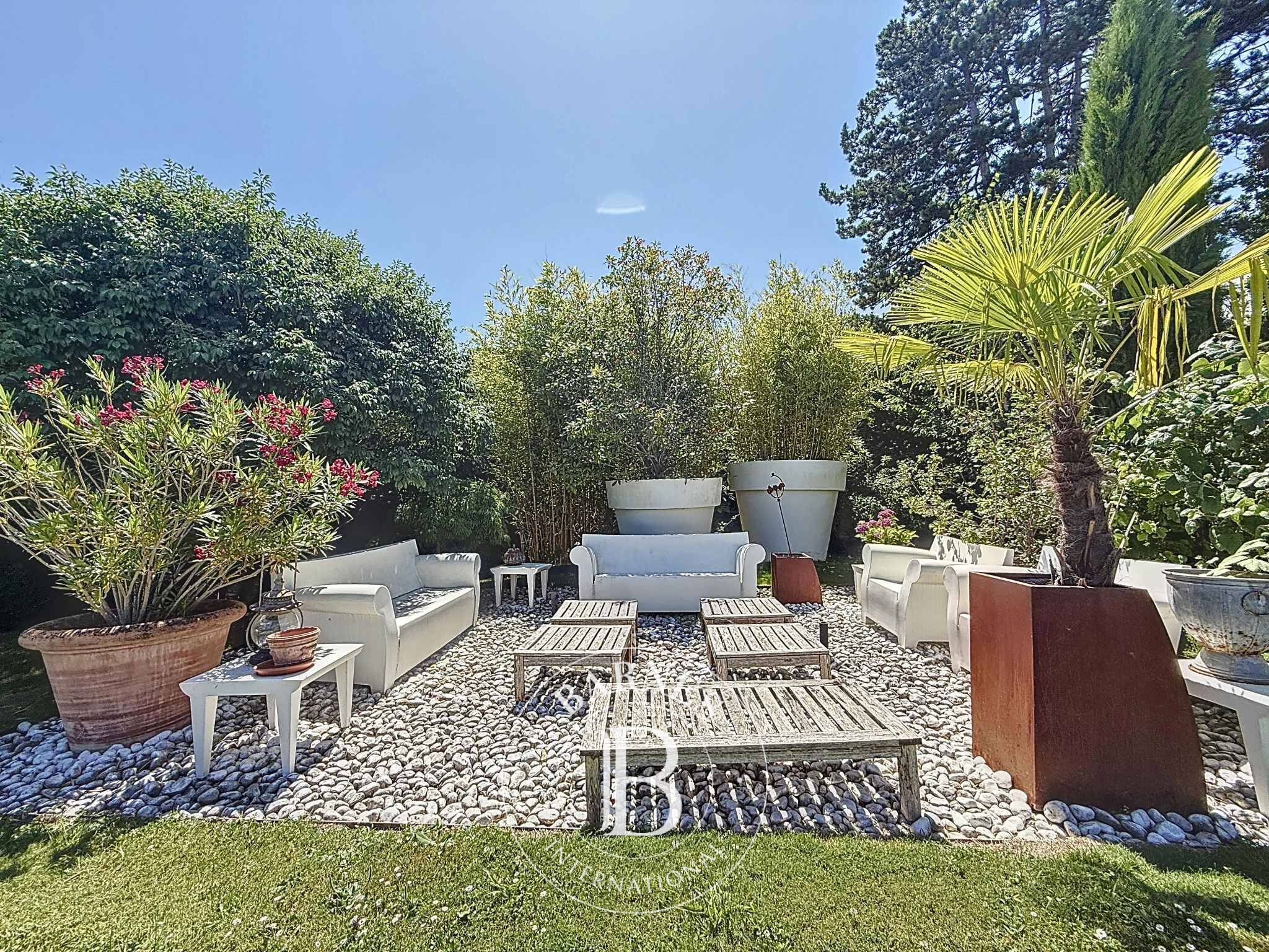 Villa Founex - picture 12