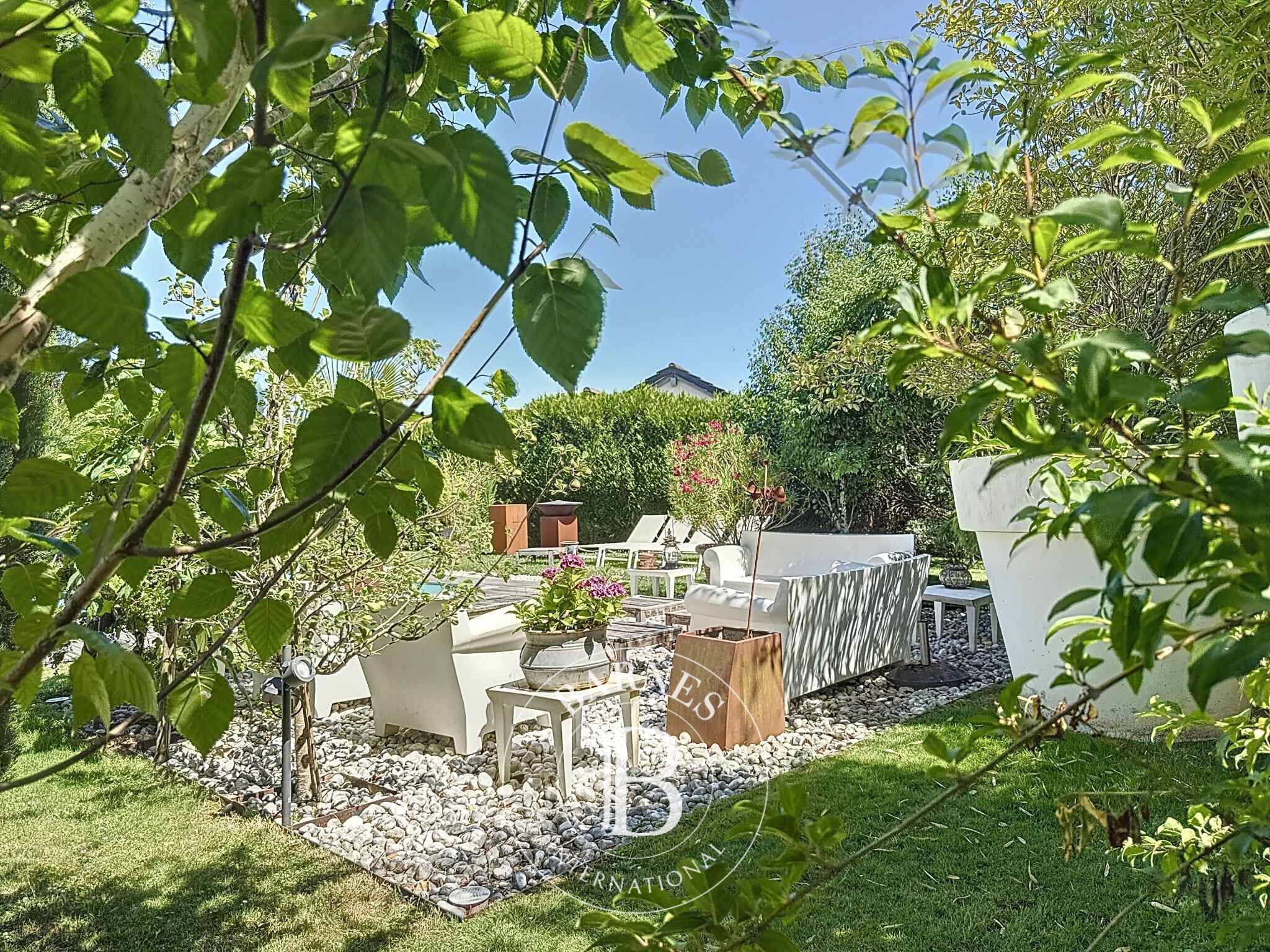 Villa Founex - picture 11