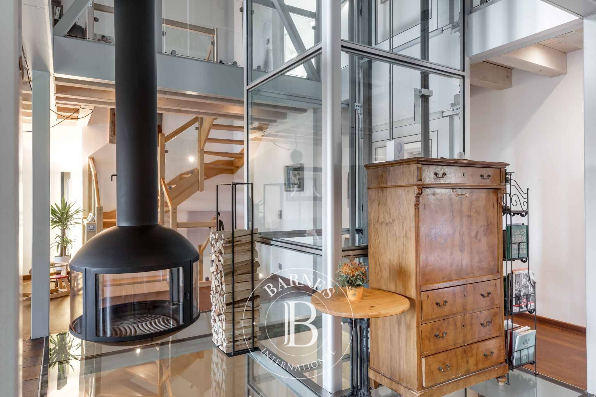 Villa Montreux - picture 4