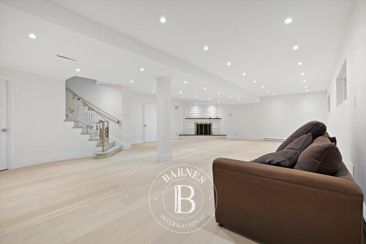 Ev Hampstead - picture 24