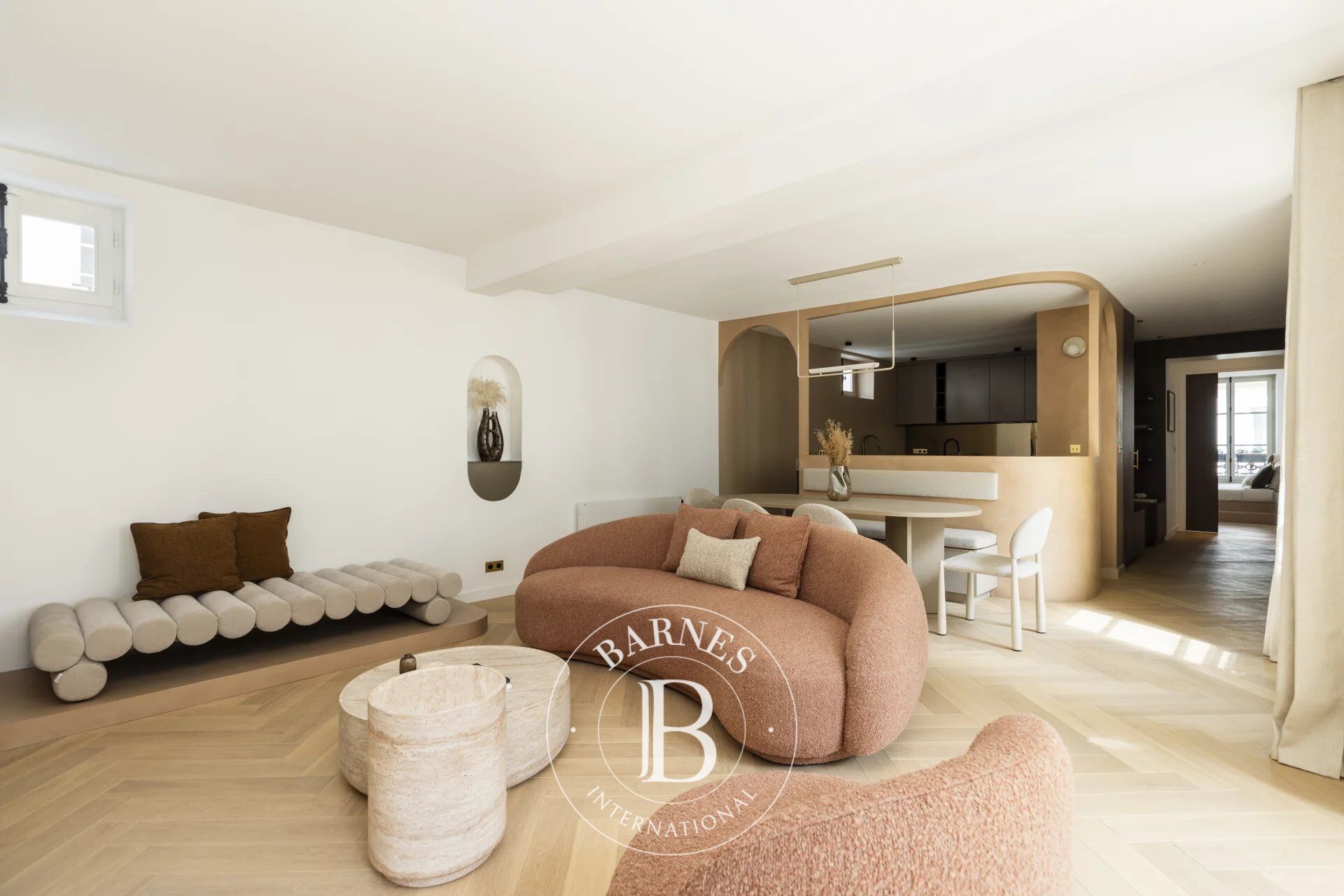 Paris 7 - Carré des Antiquaires - appartement traversant rénové - 100m2 - 2 chambres- calme - climatisation - picture 3