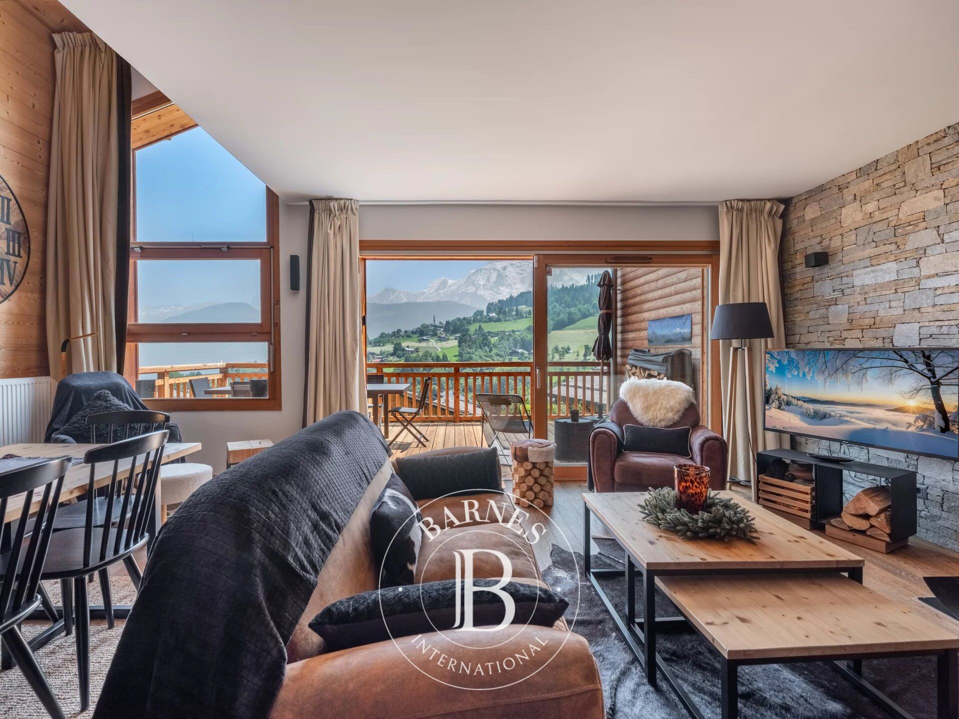 EXCLUSIVITE - COMBLOUX DEMI CHALET VUE PANORAMIQUE MONT BLANC - picture 3