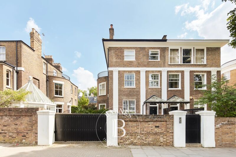 Venta, Casa London - picture 1